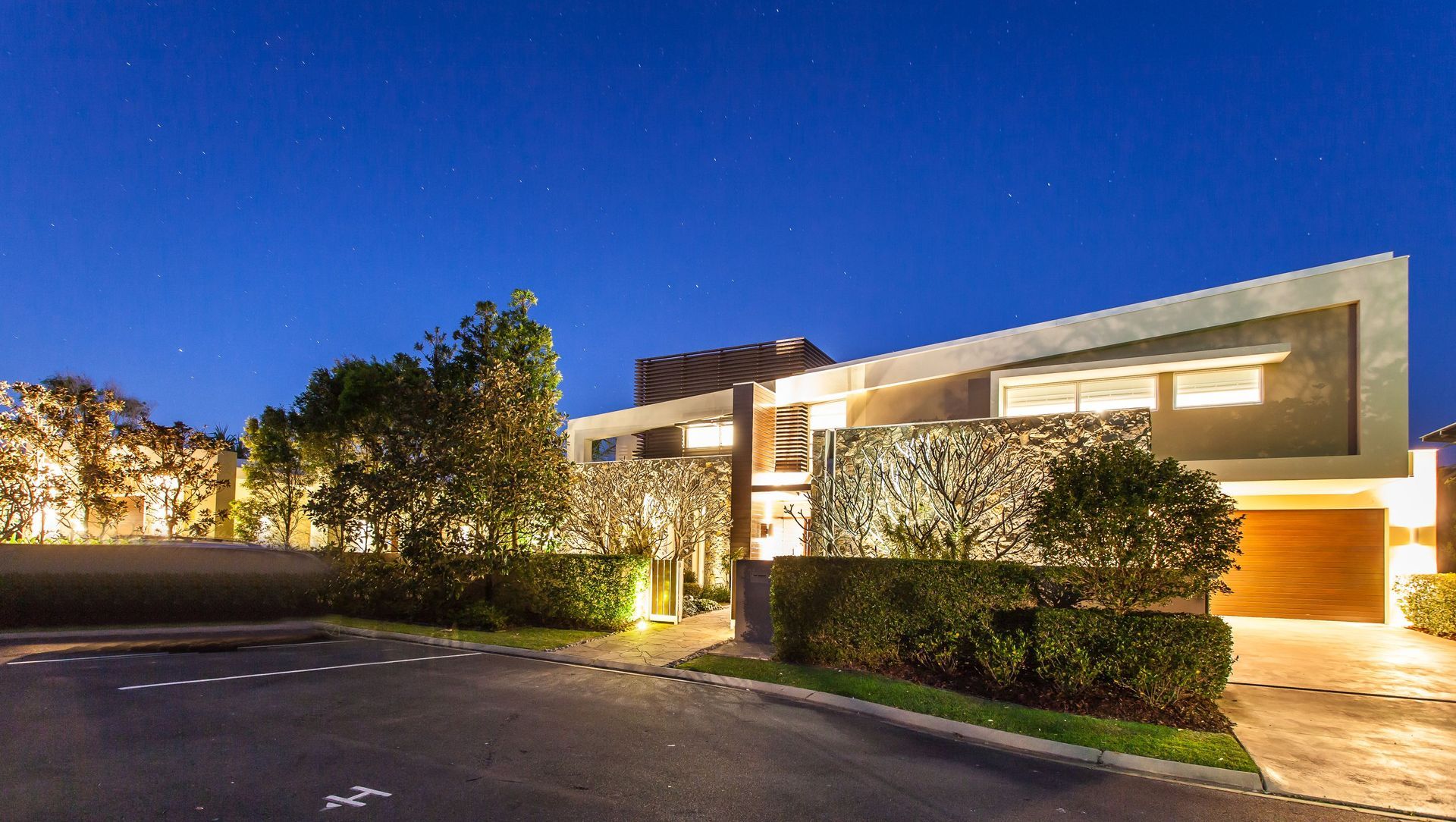 Frangipani Residence banner