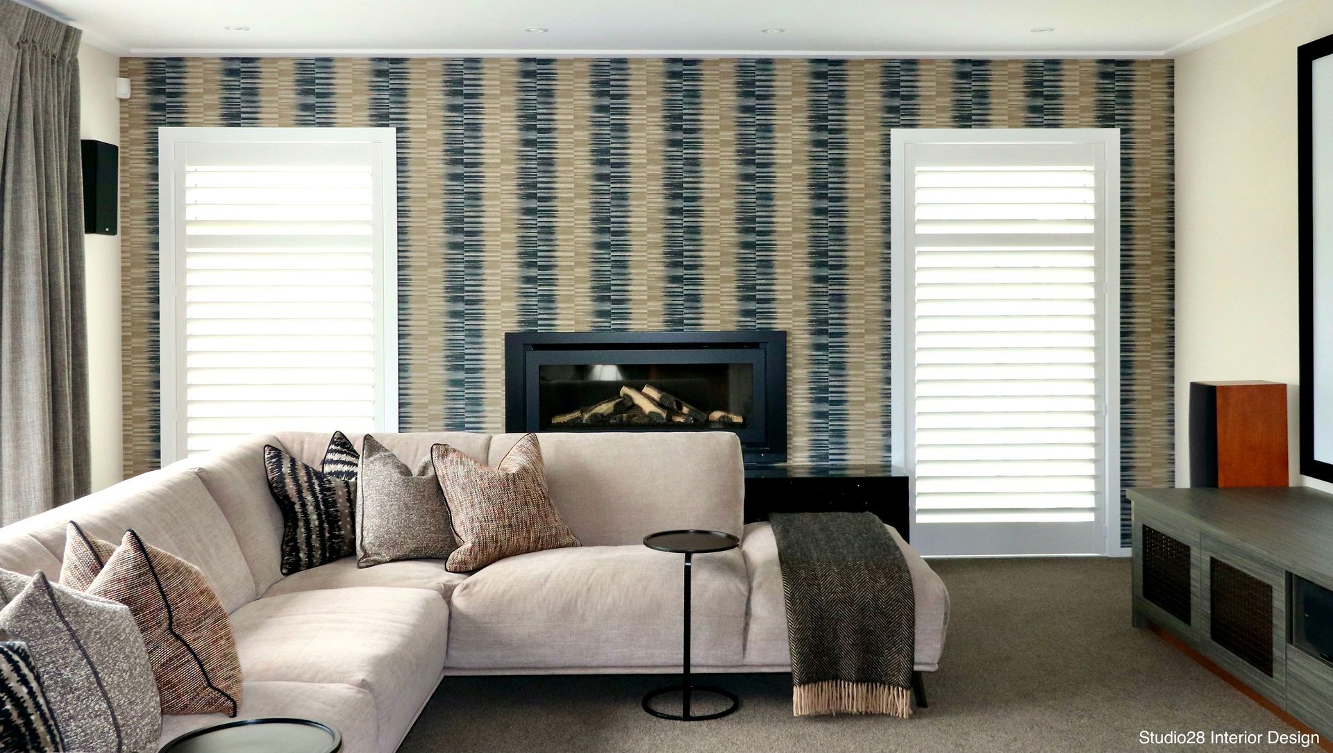 Modern urban living  banner