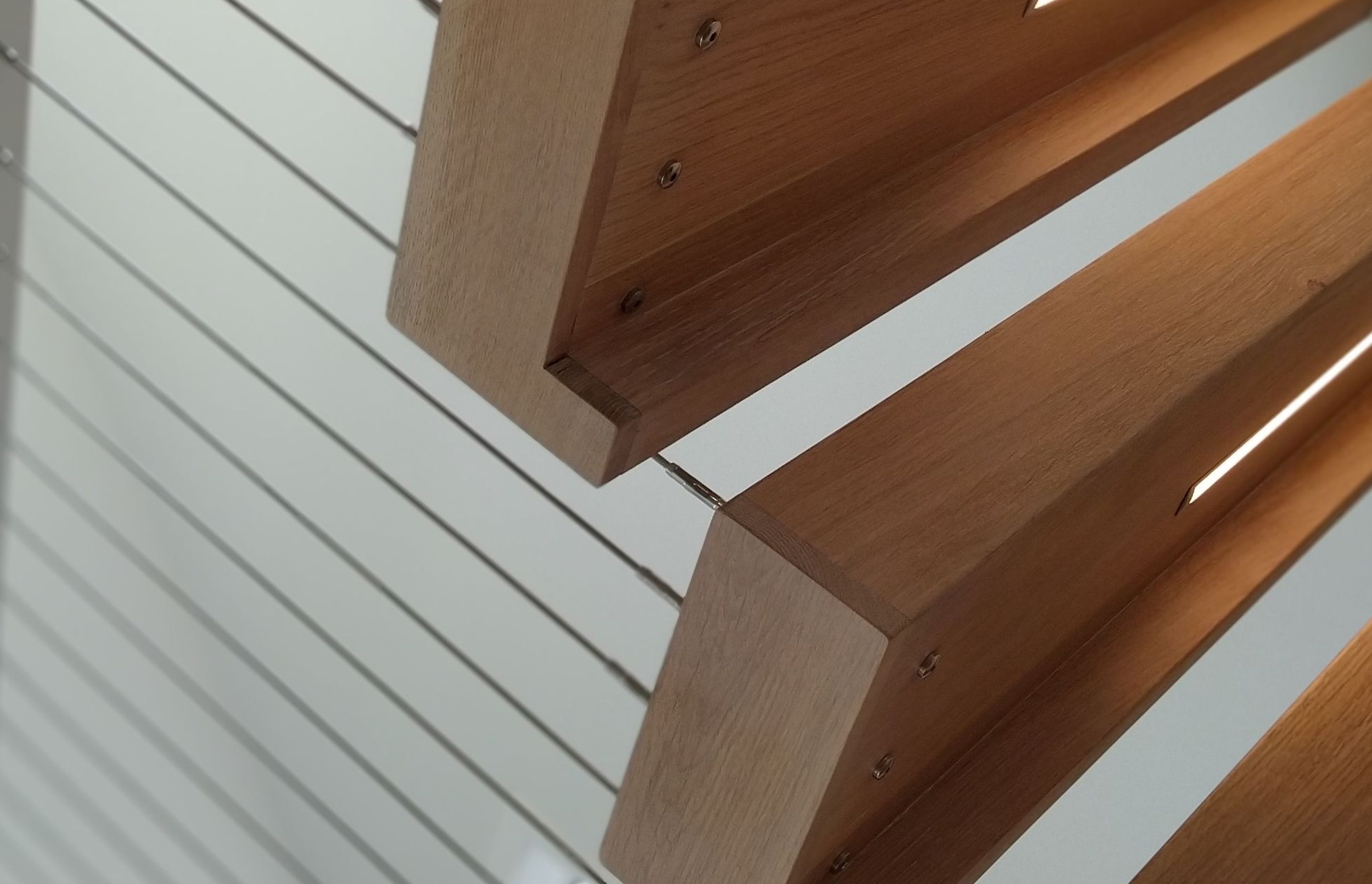 Floating stairs - residential wire balustrade infil