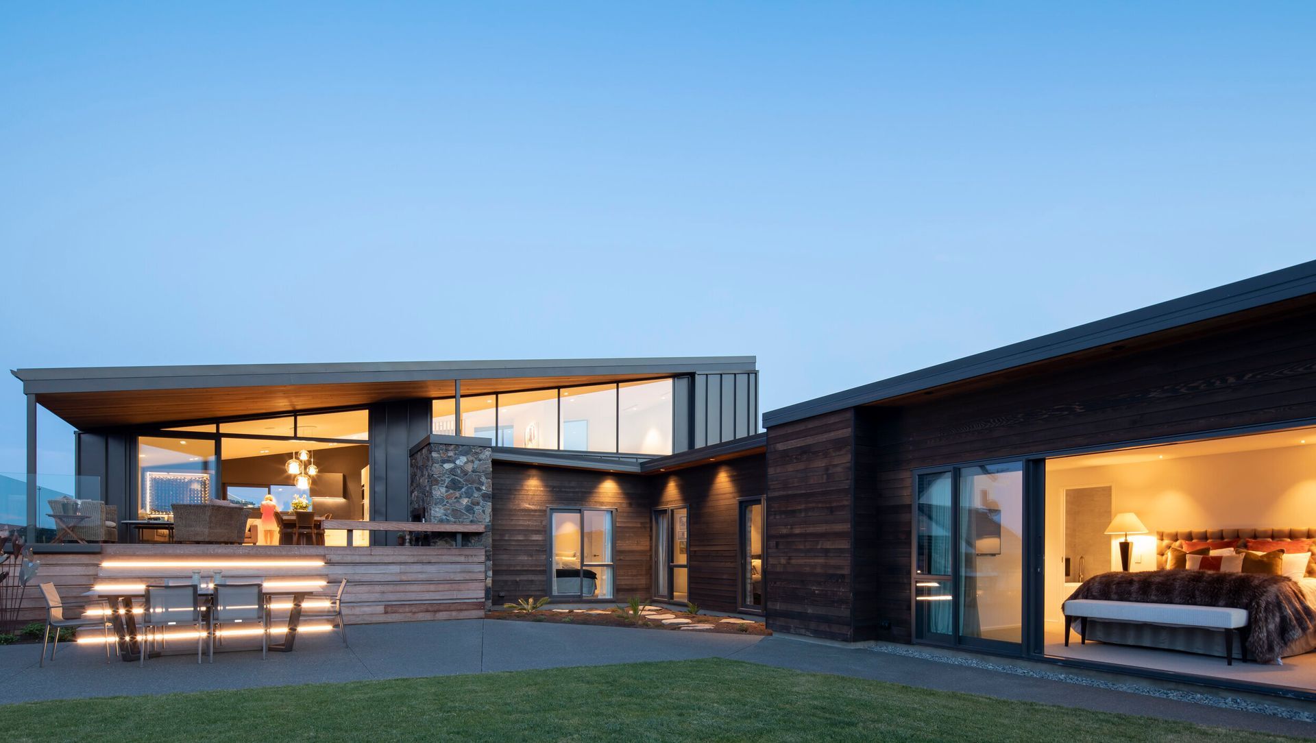 Redcliffs House banner