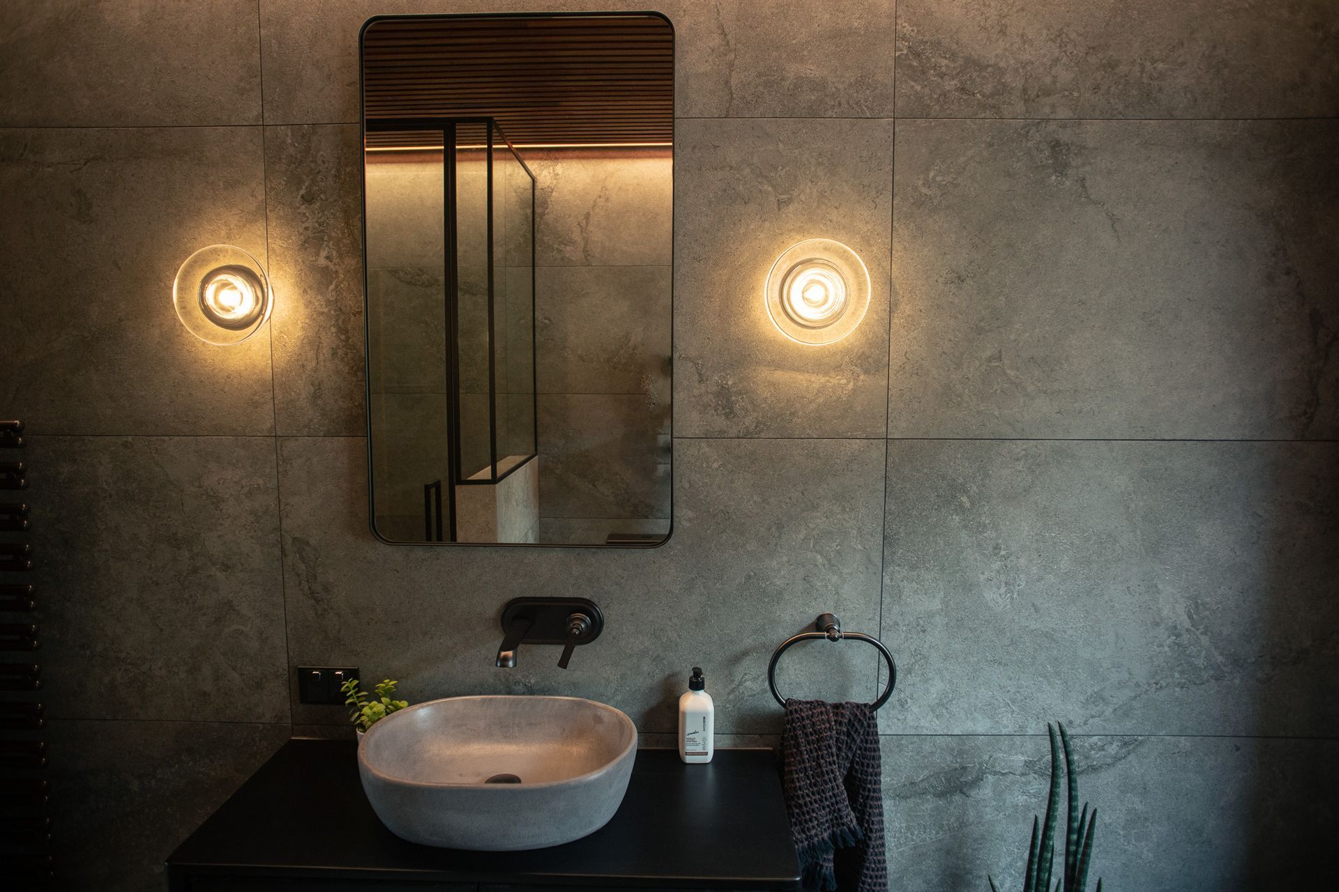 Wall light by SØKTAS