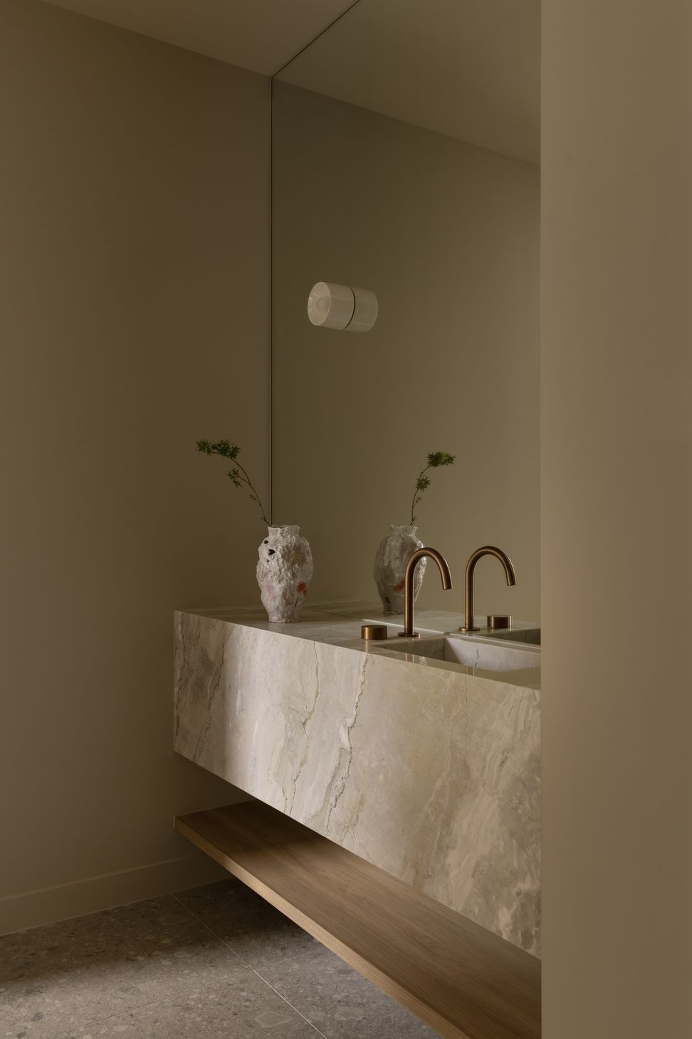 Kaye7544LR-v2.jpg