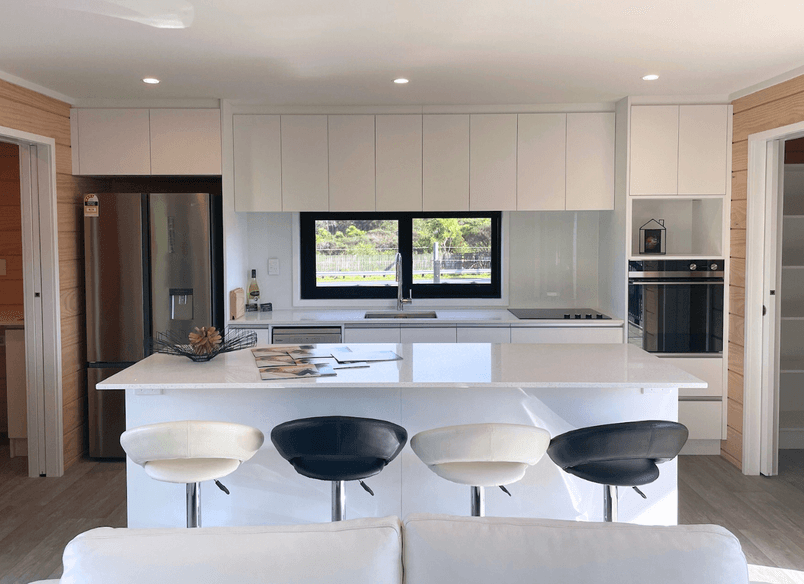 Sunset Beach House - 2-bed, 1-bath 65sqm