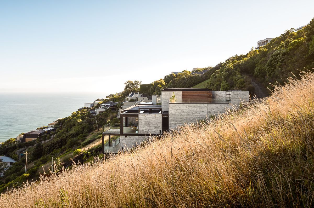 Scarborough Béton Brut: a dramatic in-situ concrete house