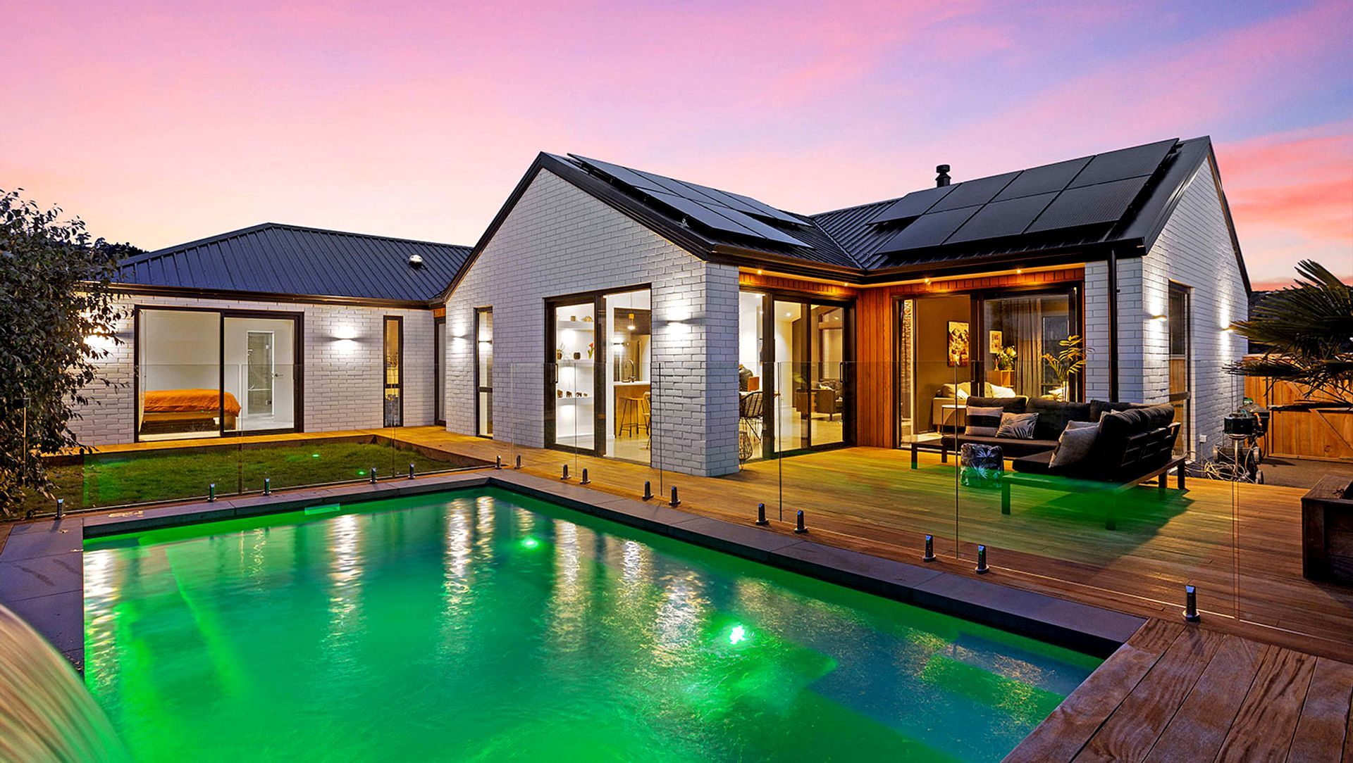 Private Paradise banner