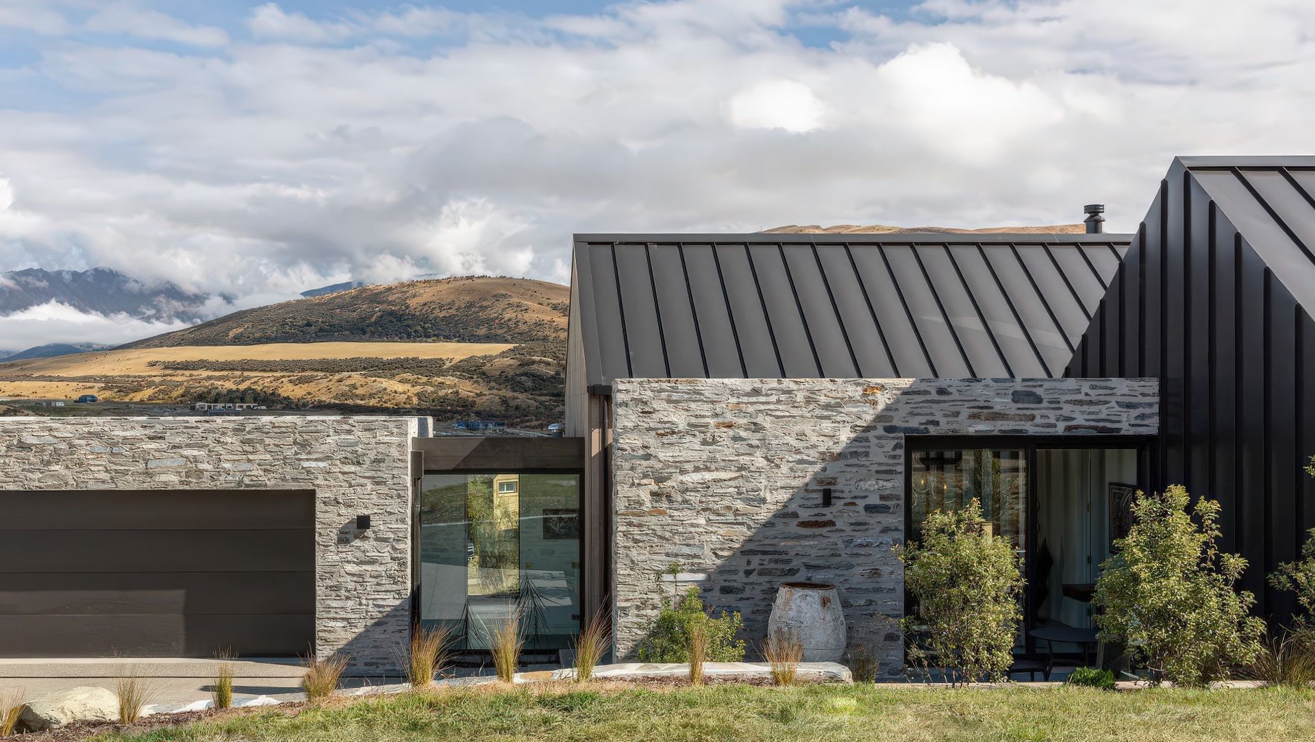 Cunninghams House banner