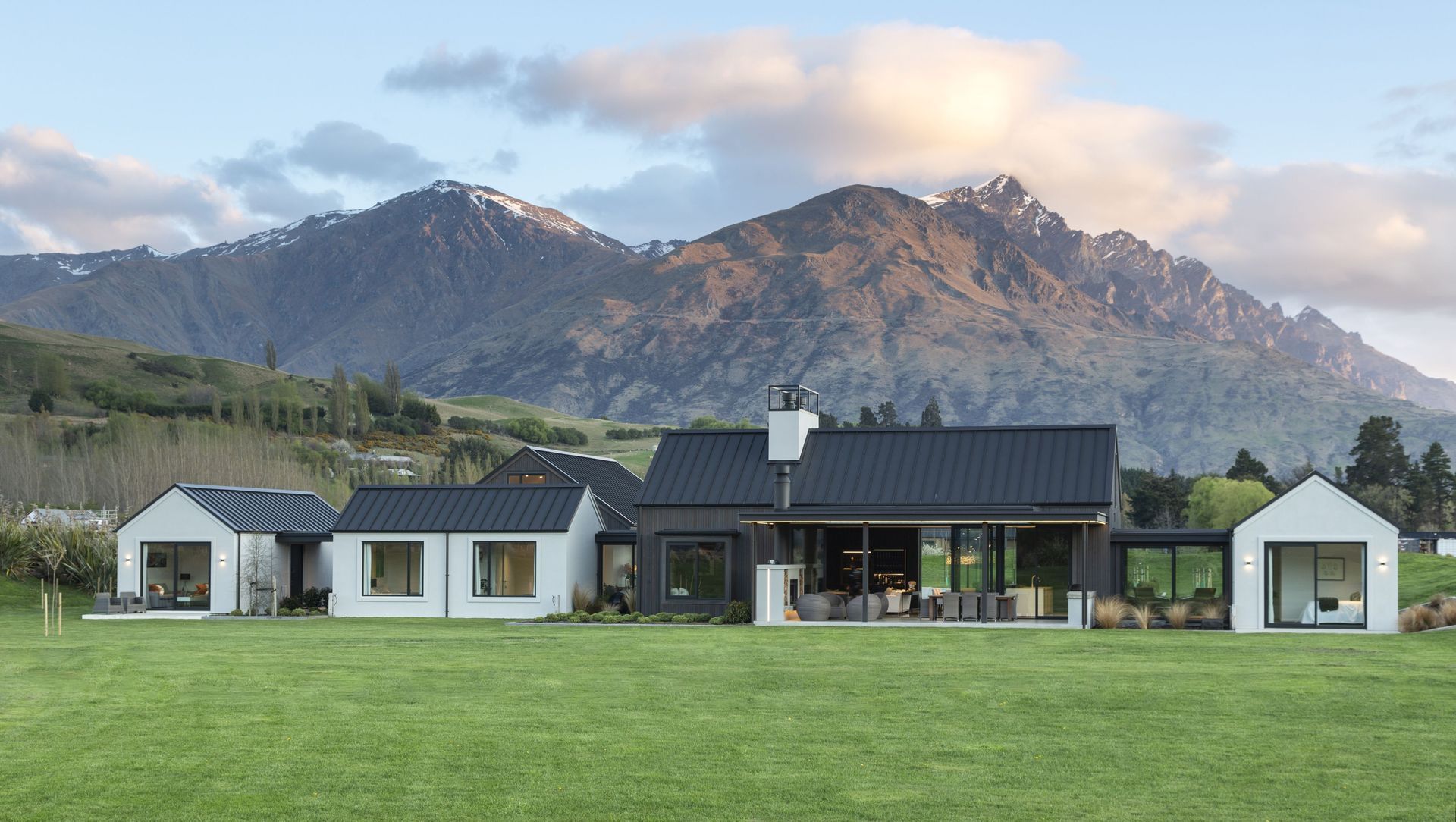 Lower Shotover Road House banner