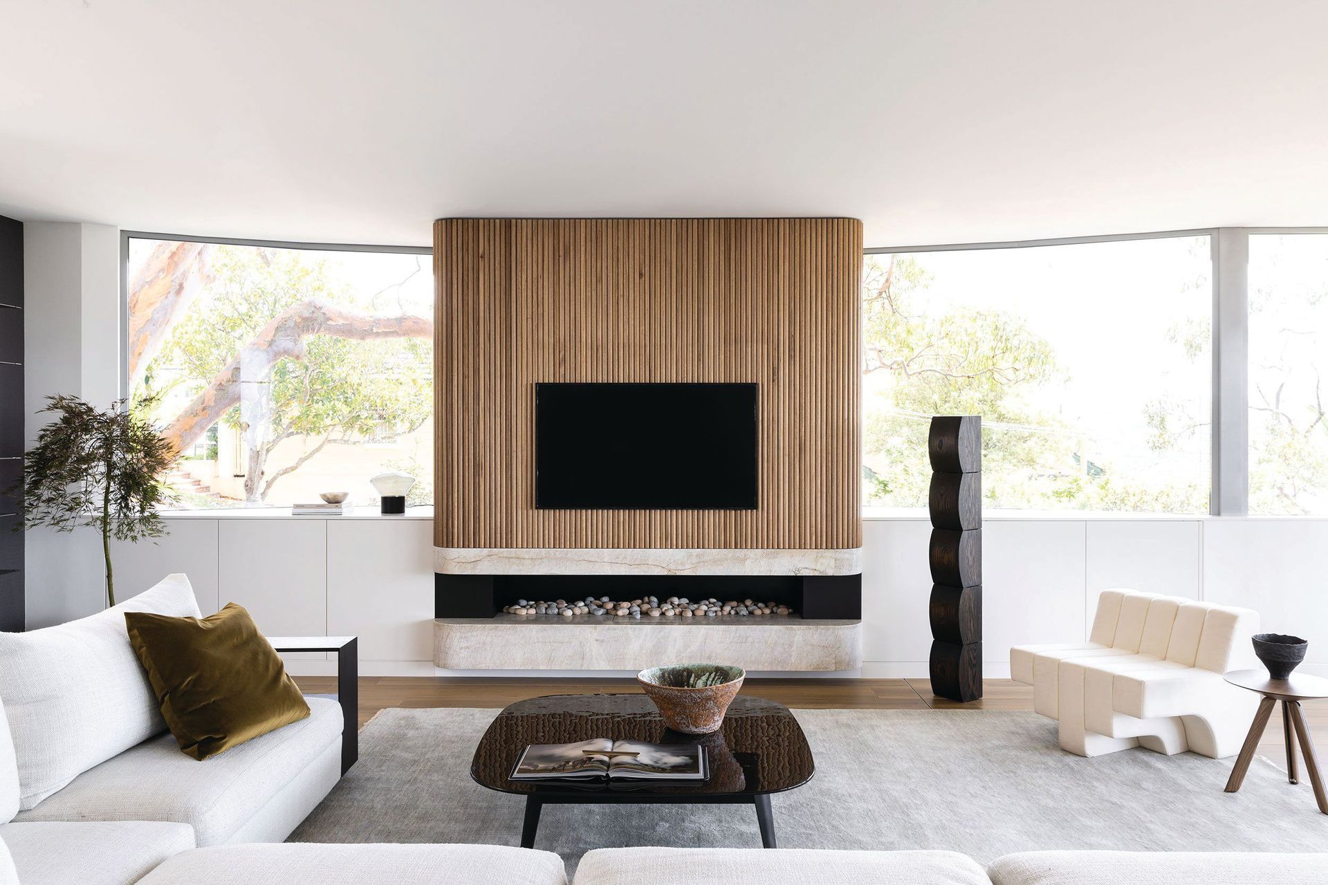 Mosman-northshoreSydney-interiordesign-fireplace-livingroom-studiobelle-luxuryhomes-european-stone.jpg