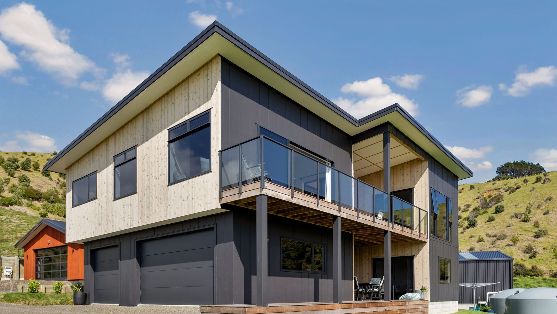 Balustrade Solutions for Luxury Beach Homes - Opito Sands Project banner