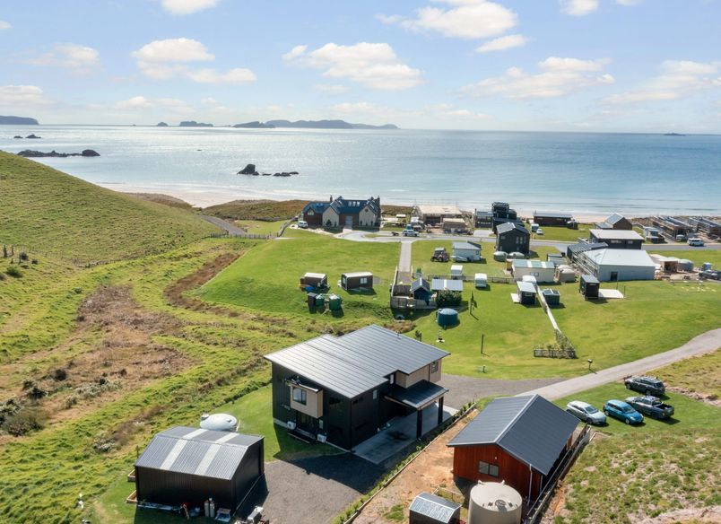 Balustrade Solutions for Luxury Beach Homes - Opito Sands Project