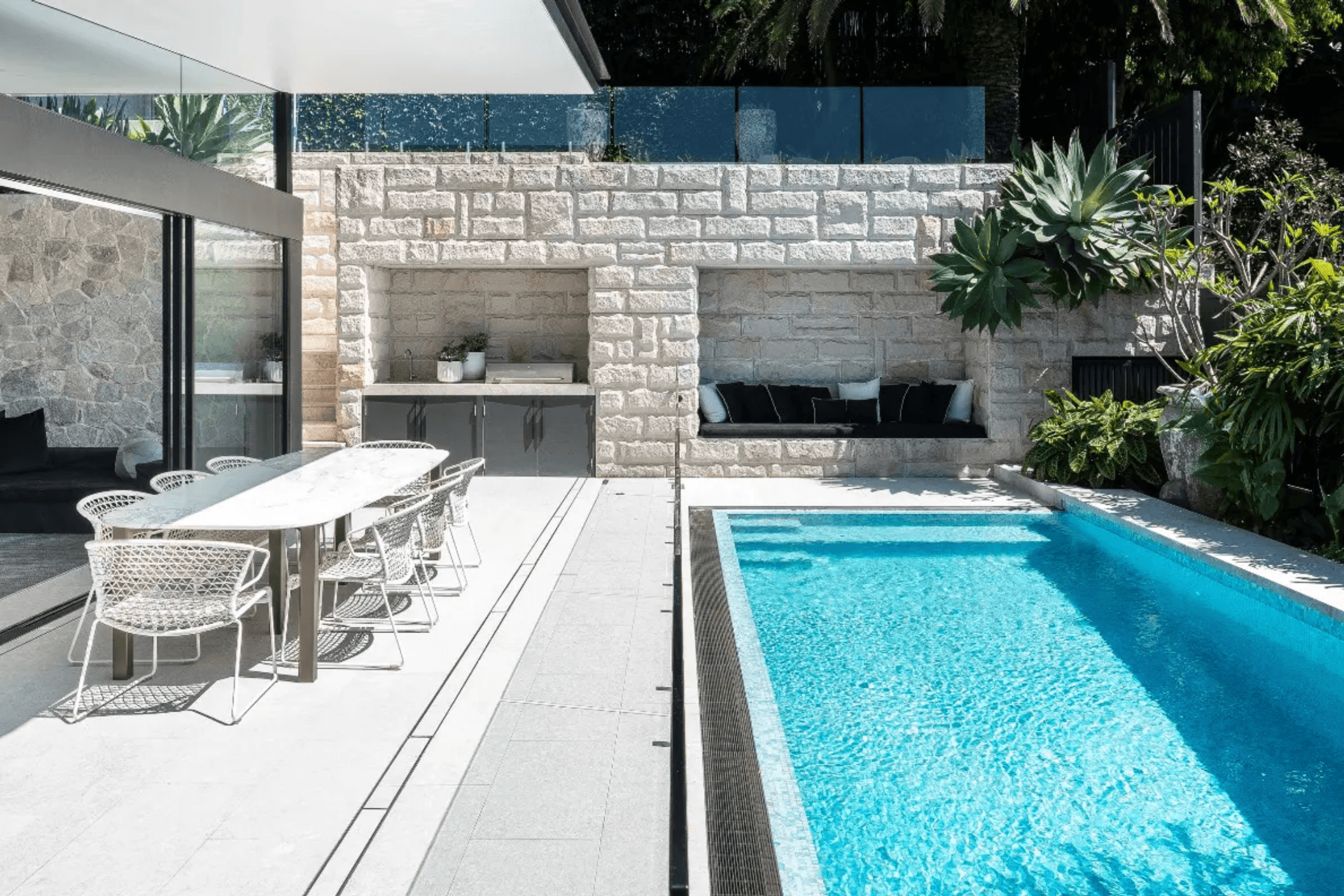 Azul Limestone (Custom) | Pacific Plus Constructions | Corben Architects
