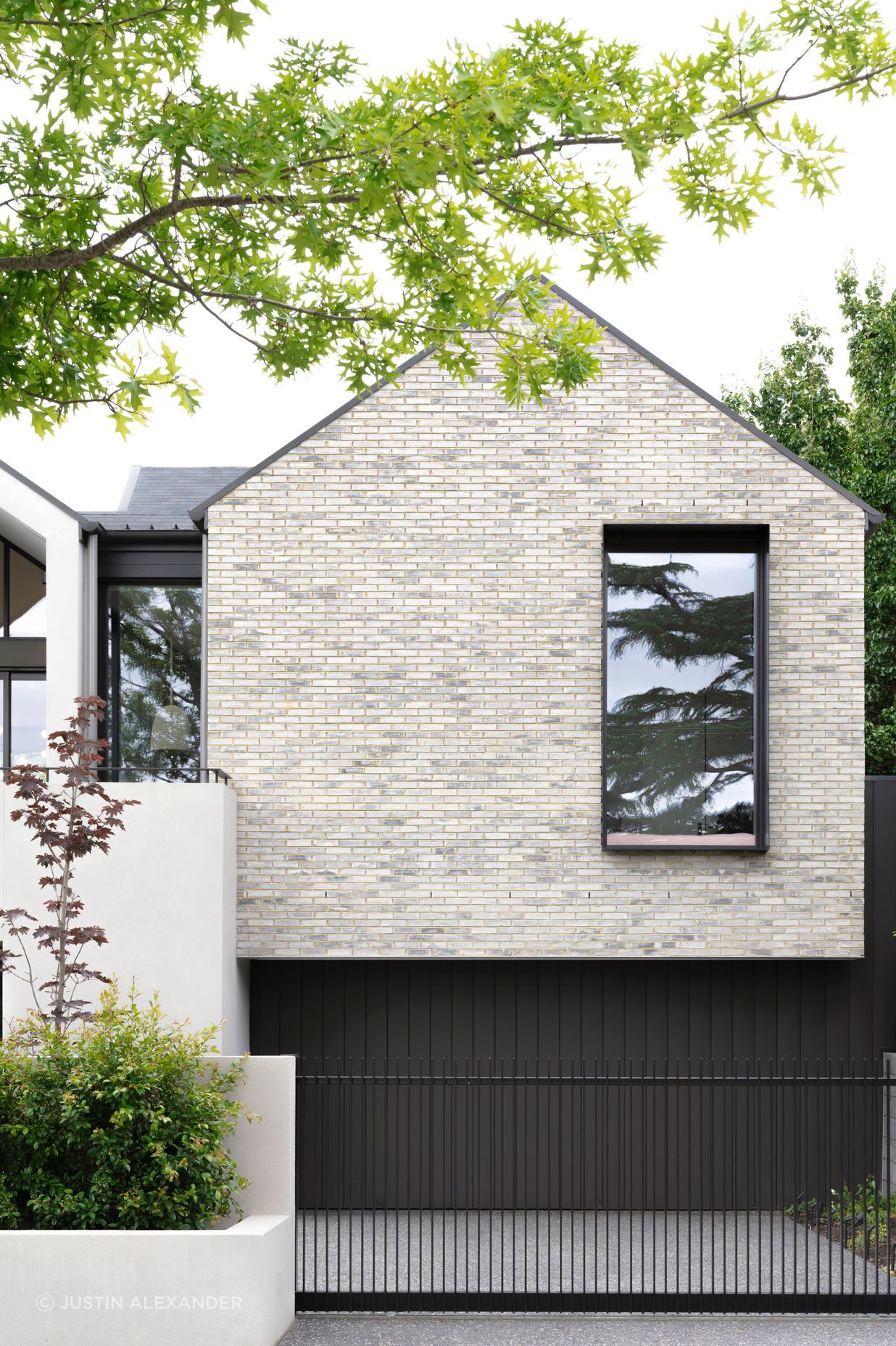 Sunset House by Robertson's Building Products | ArchiPro AU