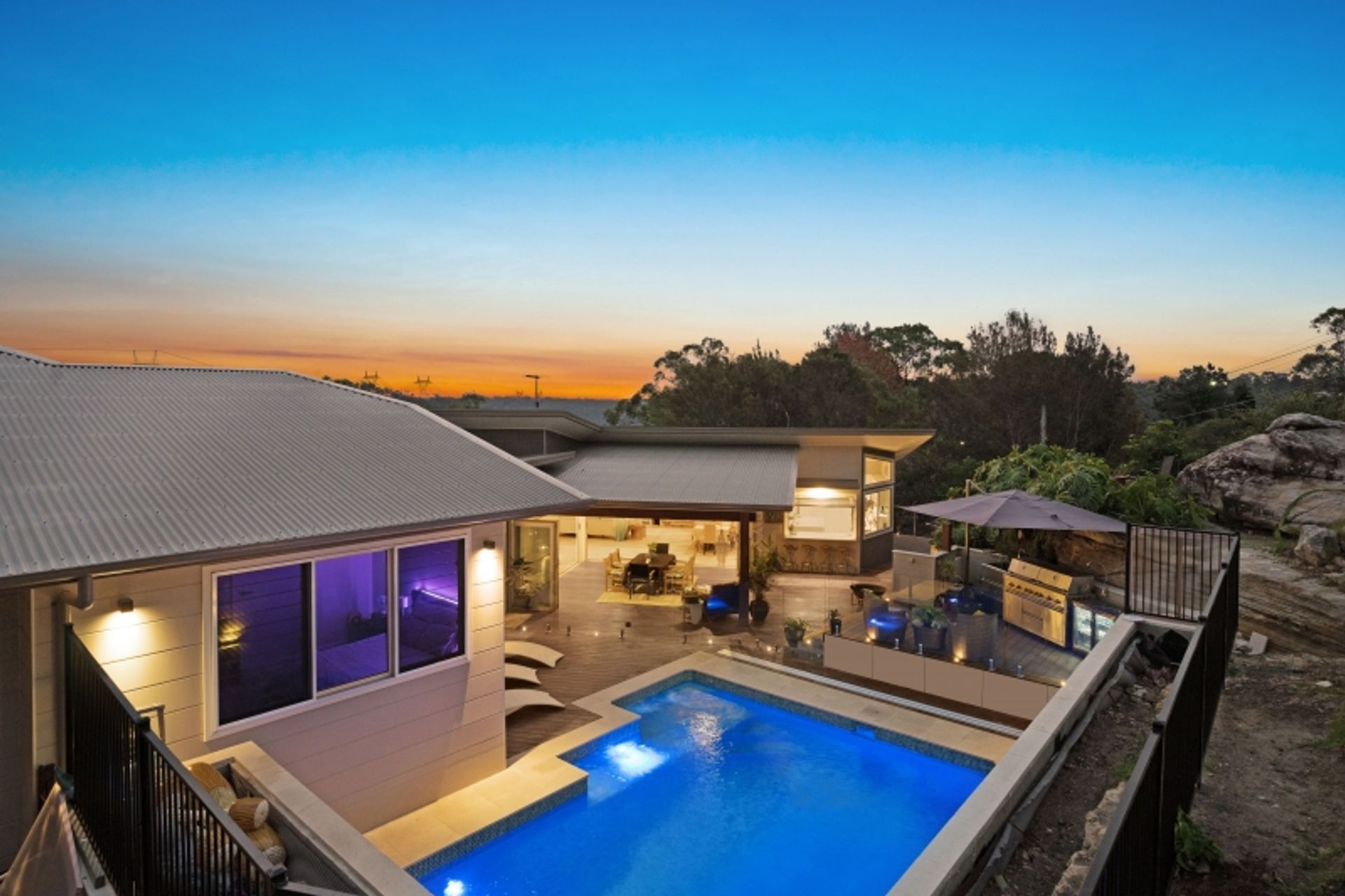 Garage Door for Central Coast Luxury Homes