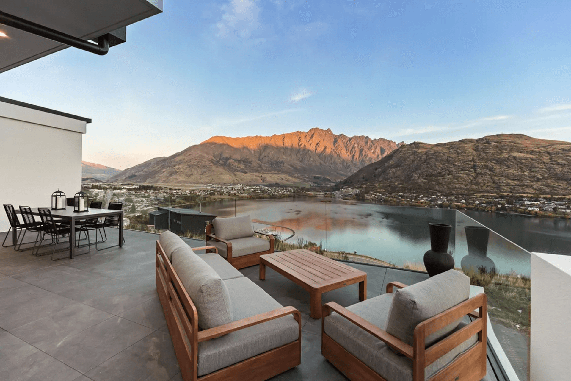 Lynch Lane,  Queenstown