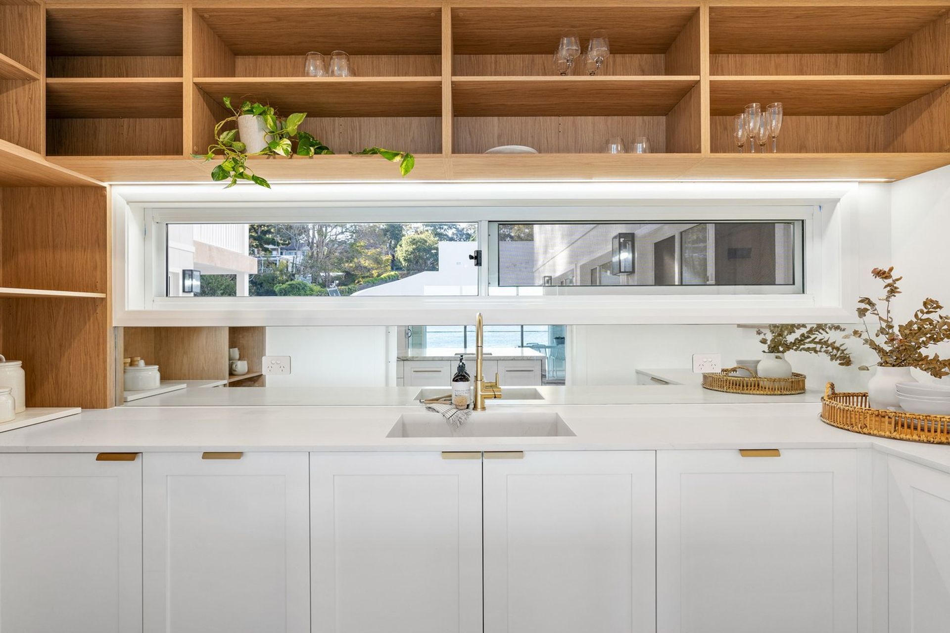 Bolton Point Residence - High End Residential