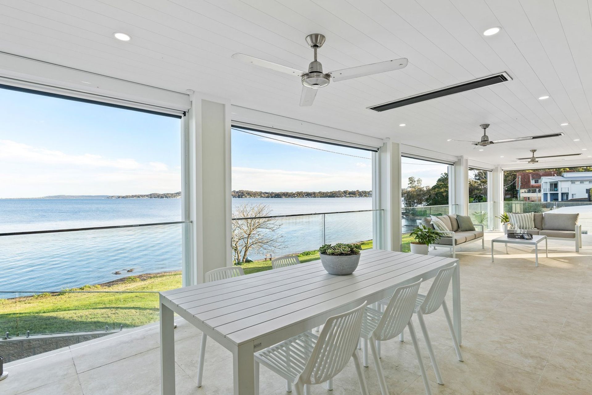 Bolton Point Residence - High End Residential