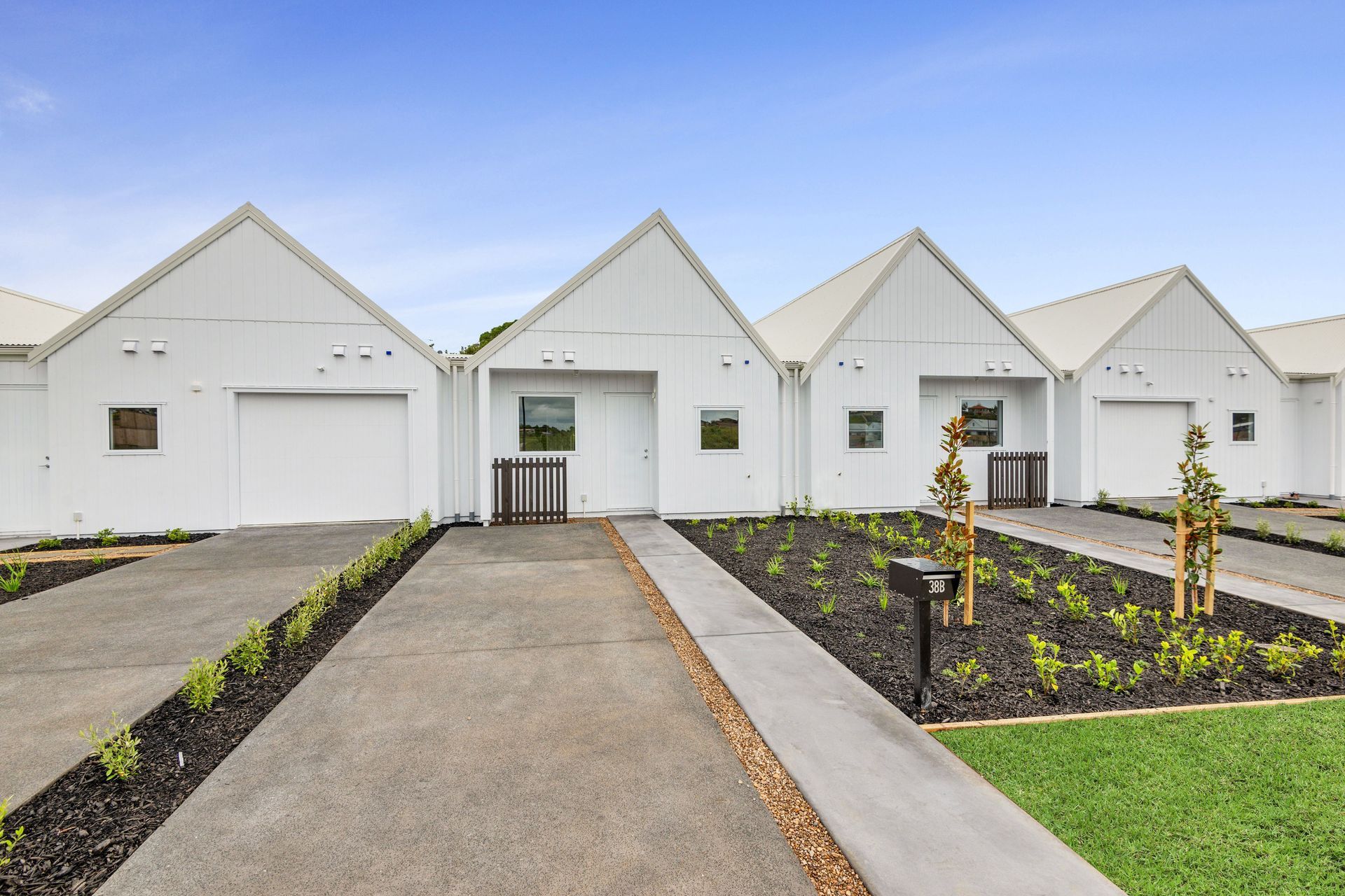 Red Beach Single Level Terraces