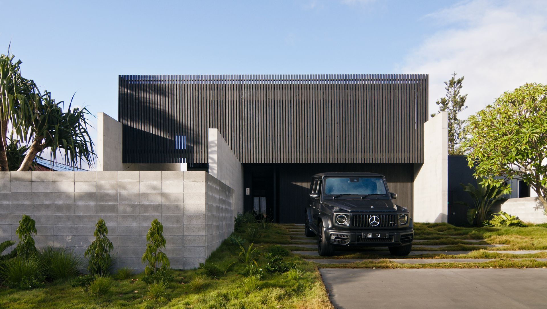 Elanora residence banner