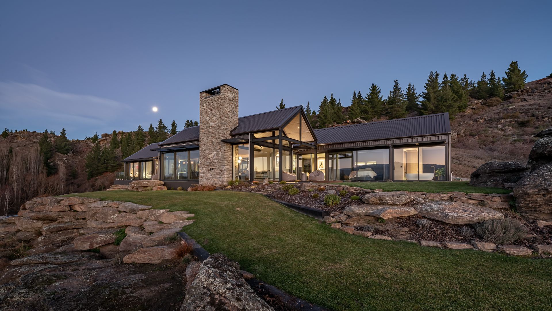 Earnscleugh Ridge Retreat, Clyde banner