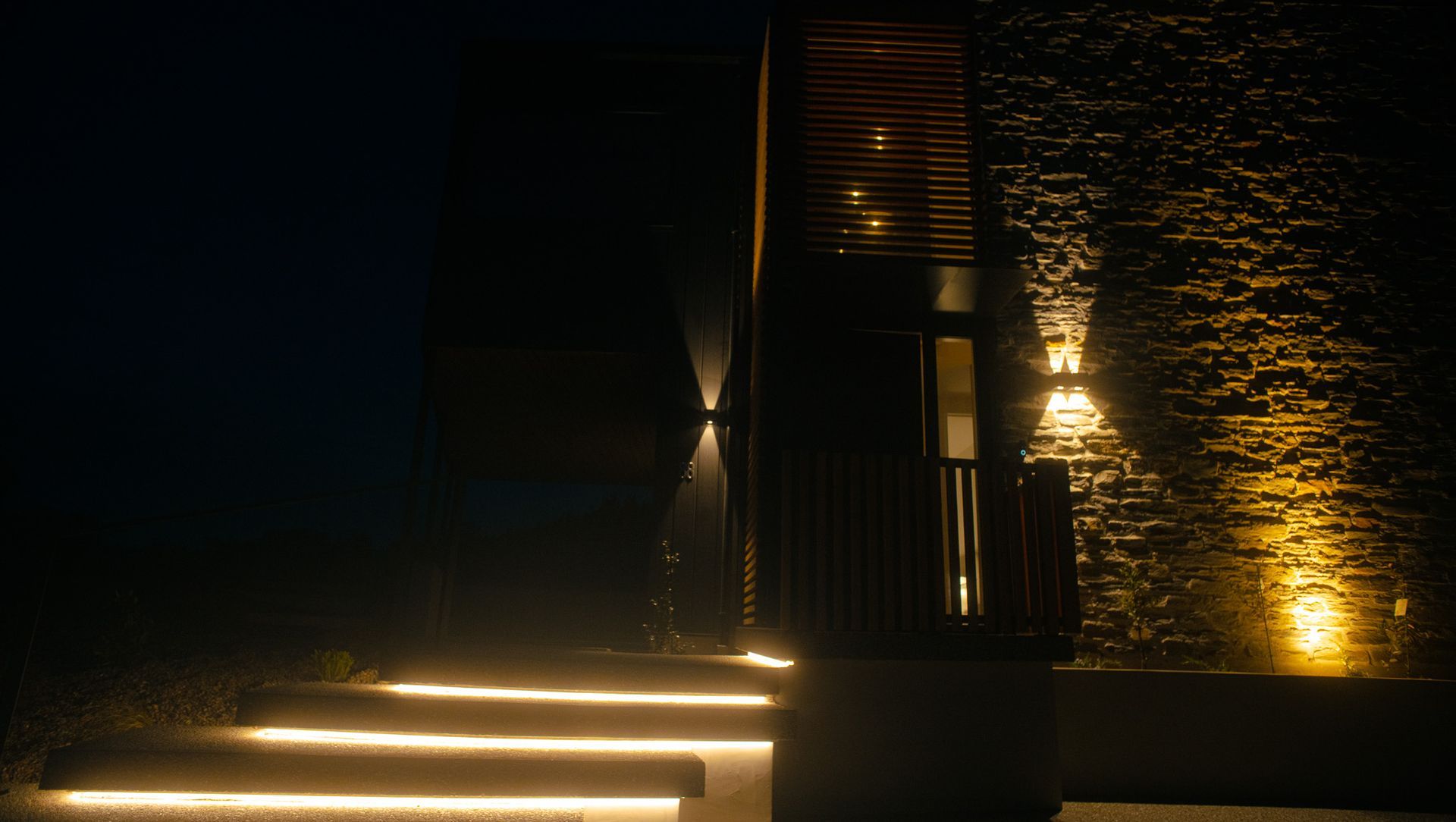 Mills Residence banner