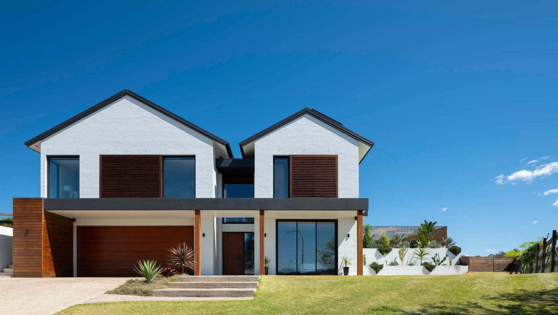 Whisper Pl, North Richmond banner