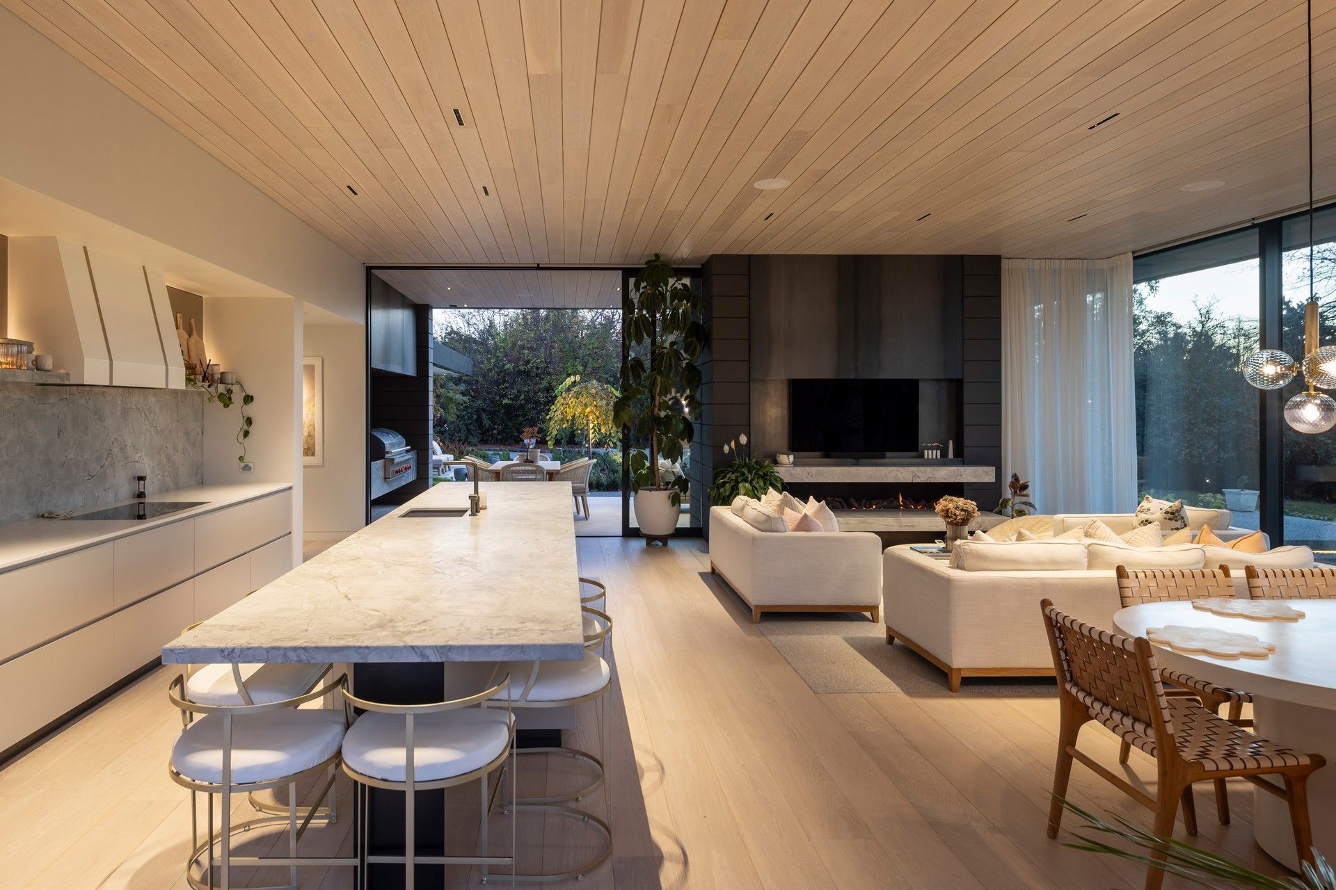 Taieri-Plains-Residence-Johnston-Architects-006.jpg