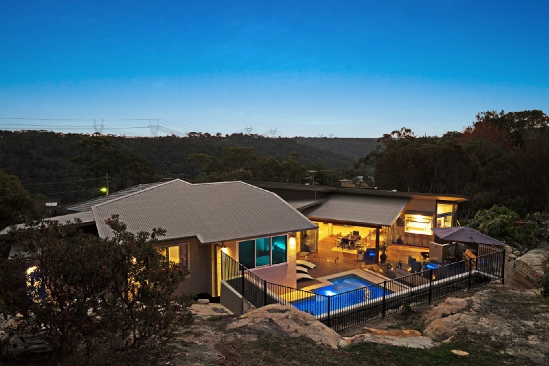 Garage Door for Central Coast Luxury Homes