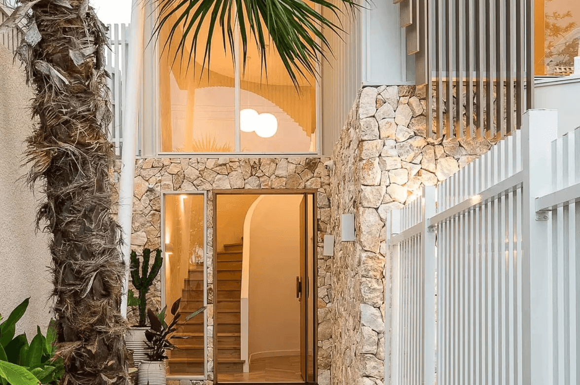 Alto Indooroopilly