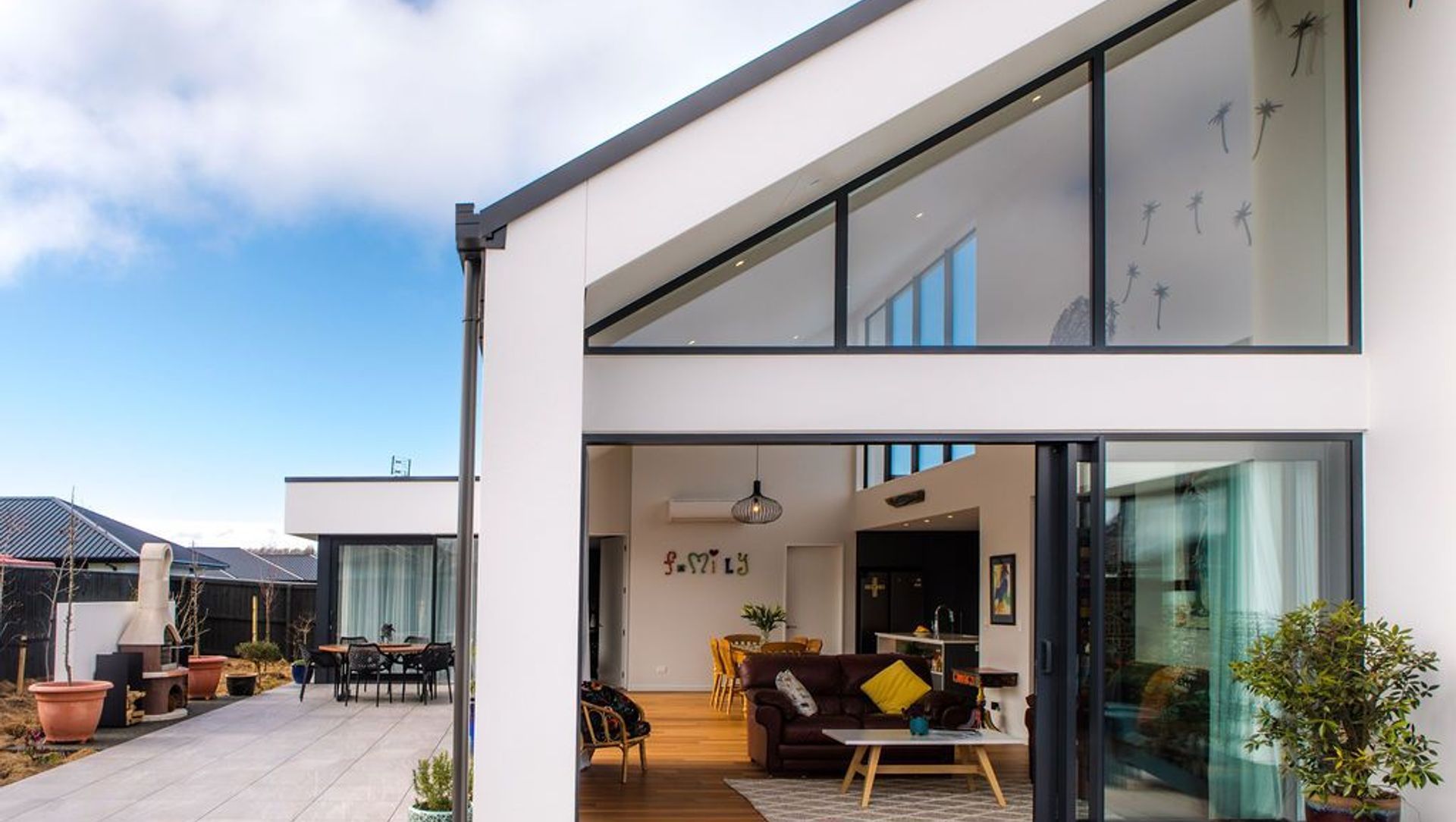 Wakeman Drive, Lincoln banner