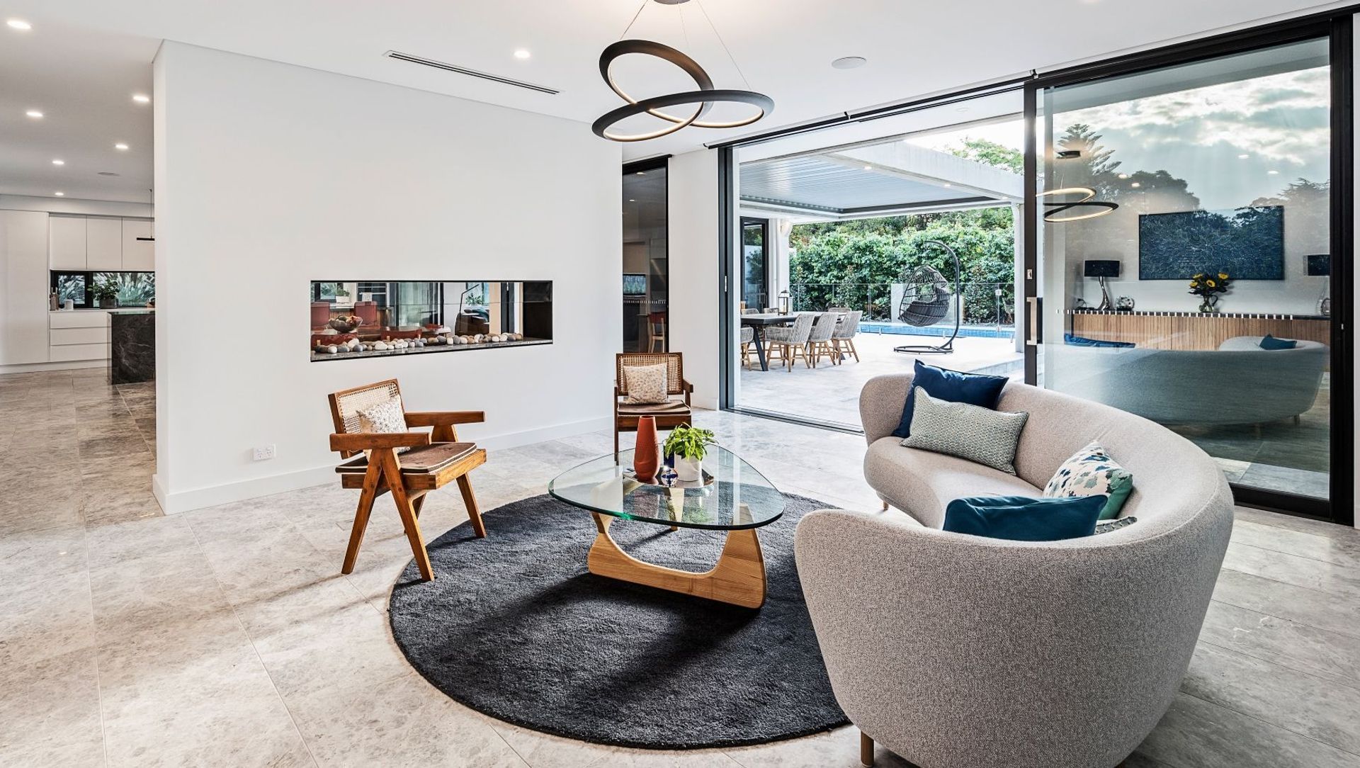 Manhattan Limestone | Chateau Architects + Builders