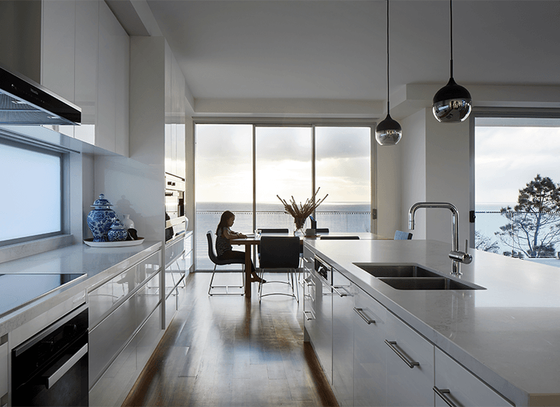 Contemporary Clifftop