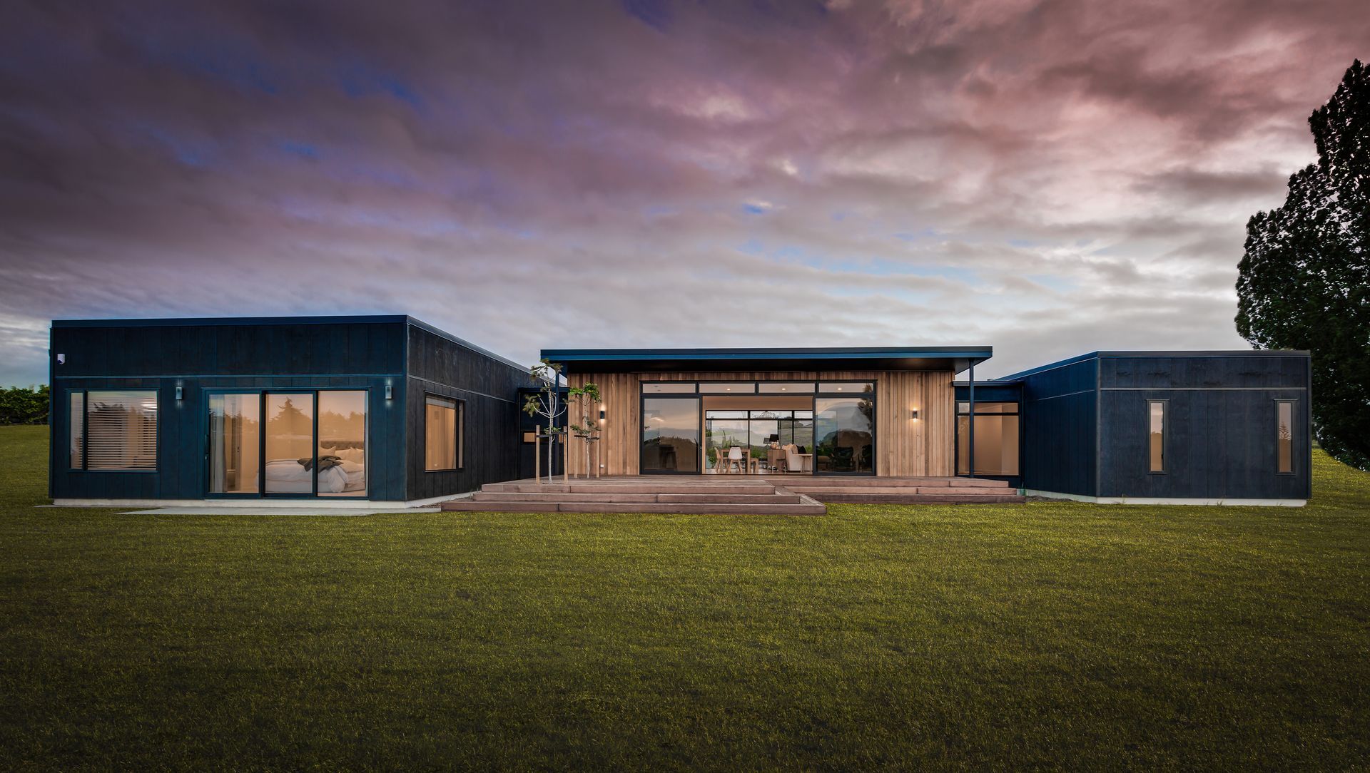 Elegant Arrival banner