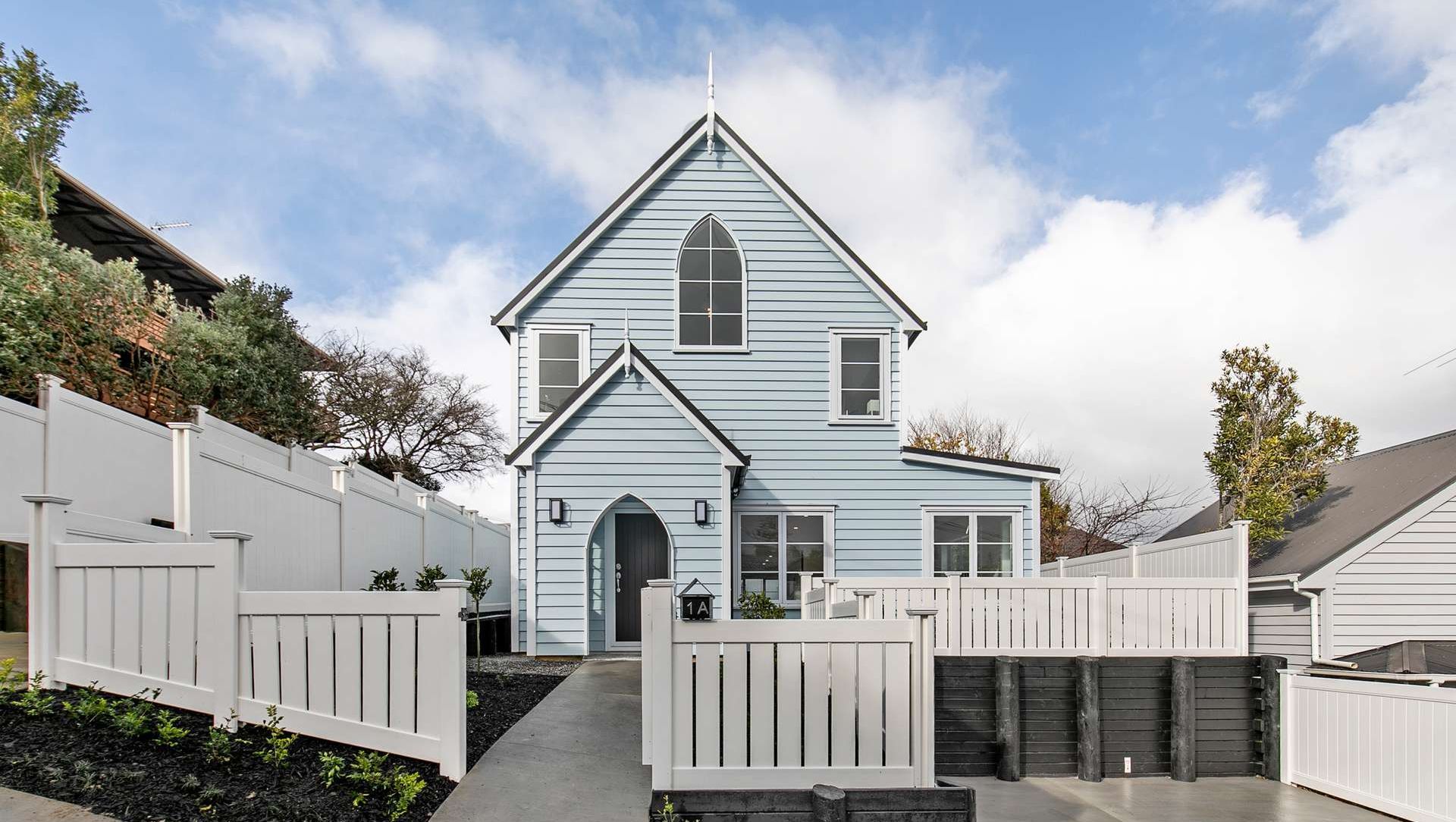 Church Style Villa banner