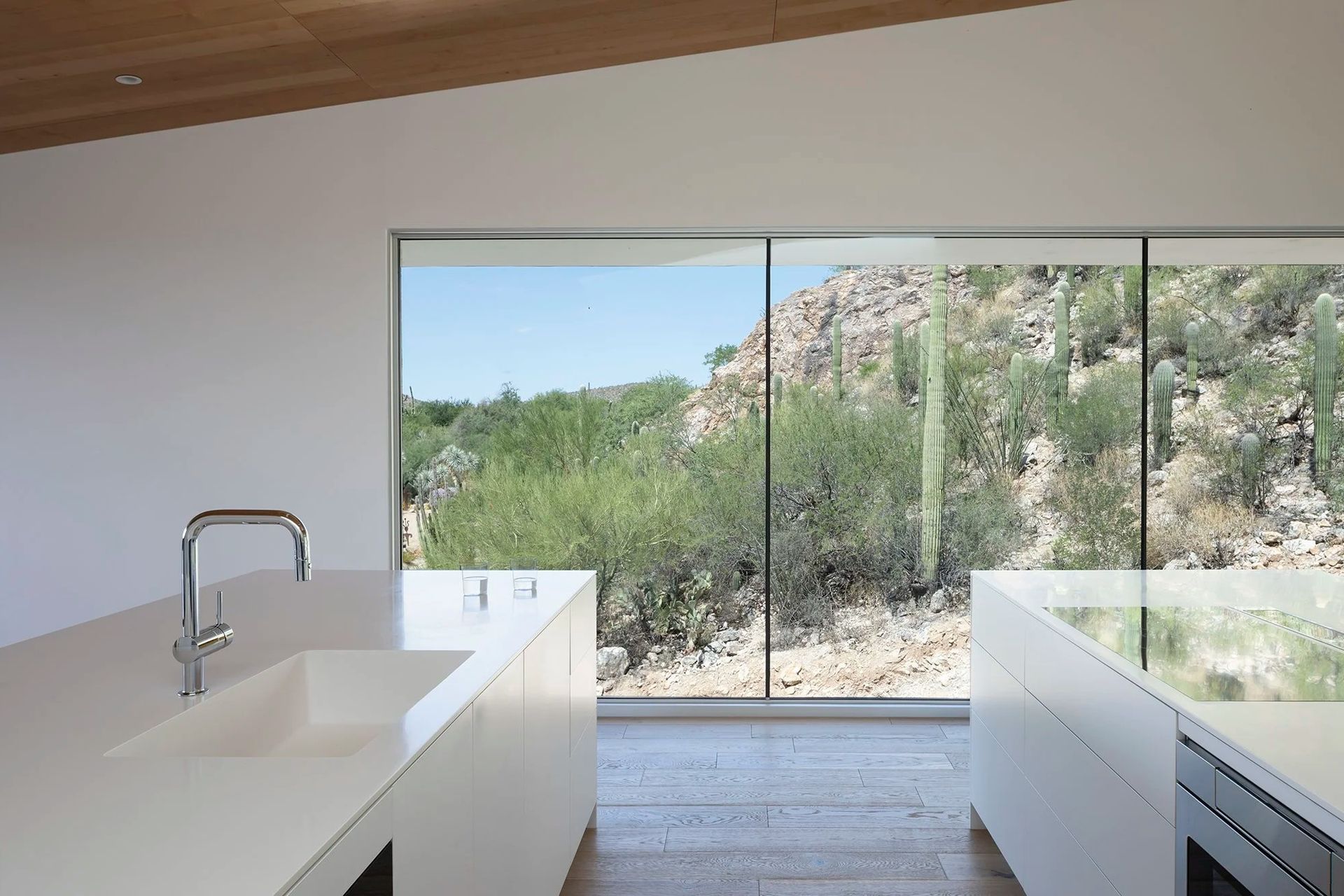 imgi9HKAVentanaHouse1111.jpg