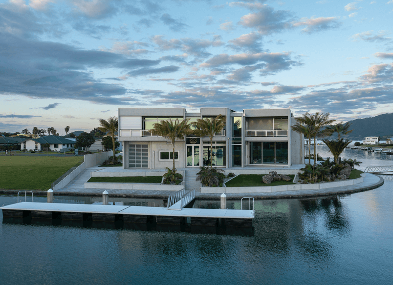 Marsden Cove Residence: a contemporary concrete residence