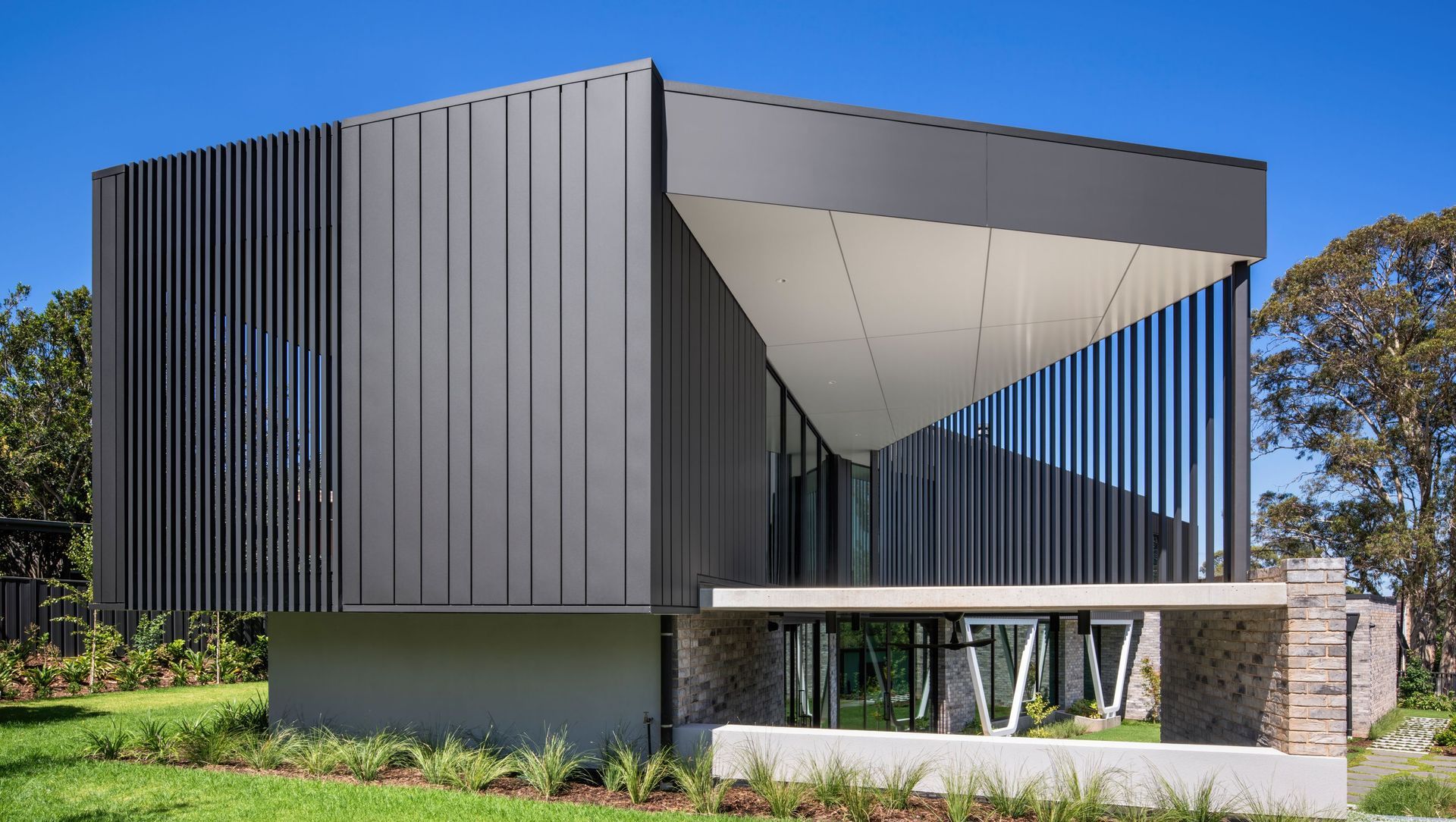 Rentoul - A House on Two Stones banner