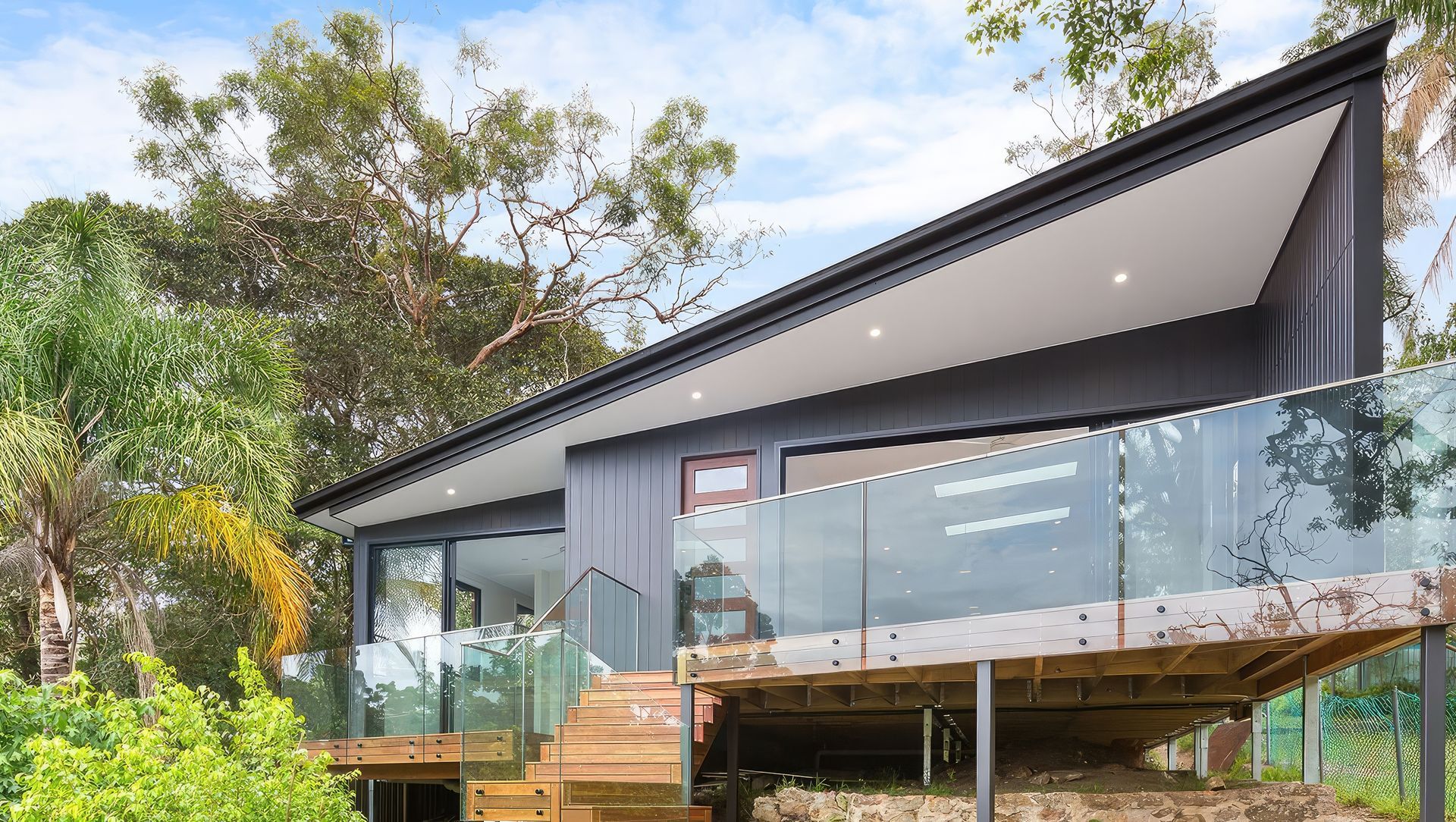 Nurtured By Nature - Como banner