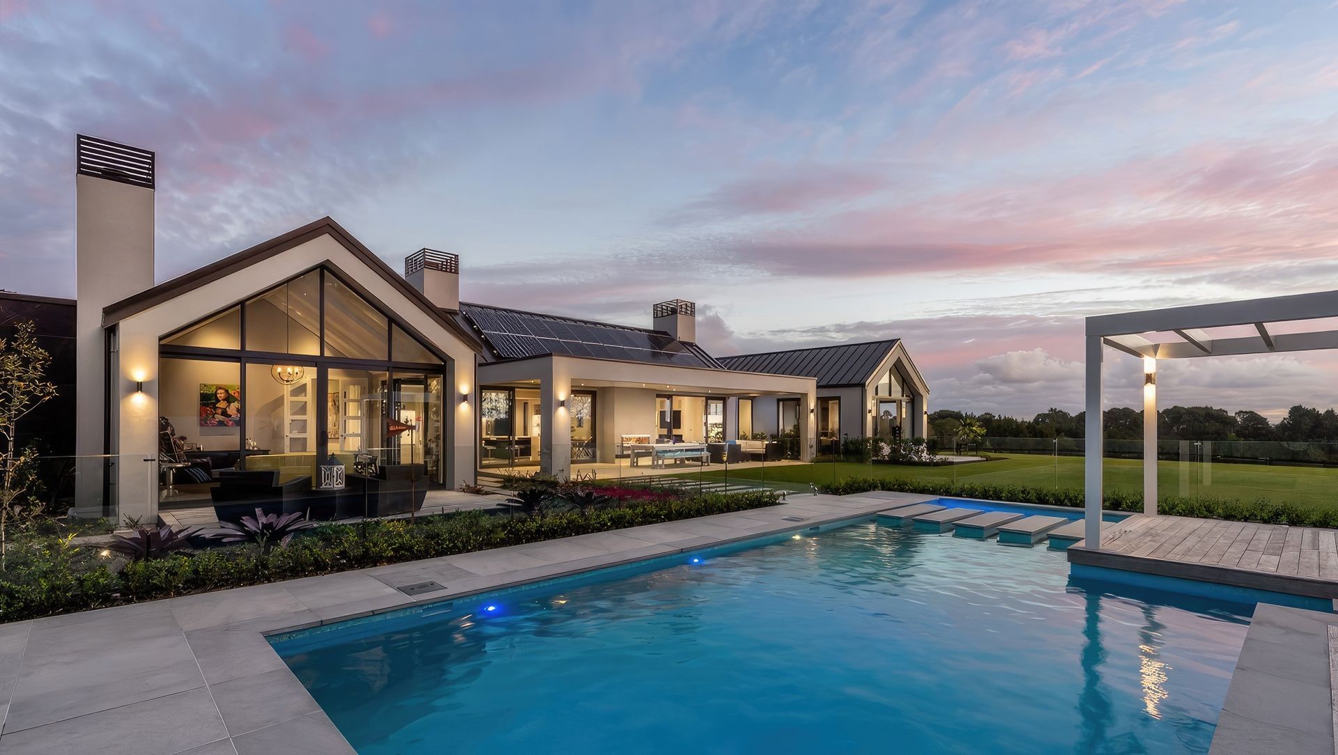 Glenmore Road banner