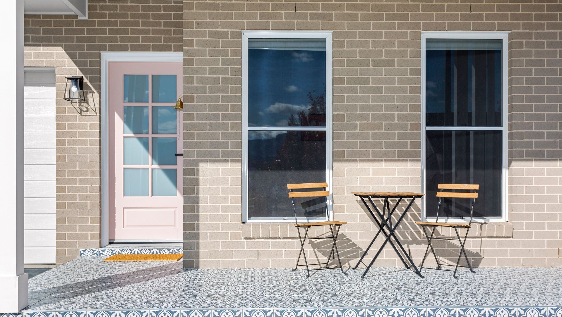 Wongawilli Street banner