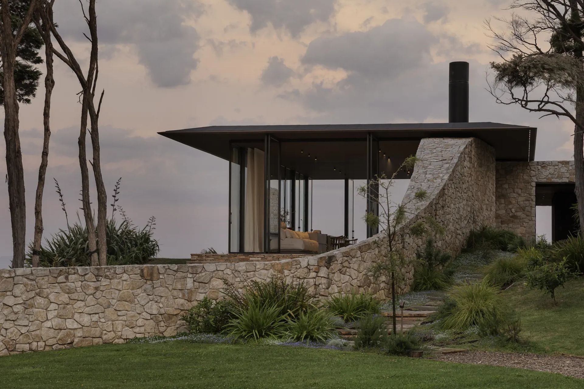 waiheke-house-gallery-01-ap-compressed.jpg