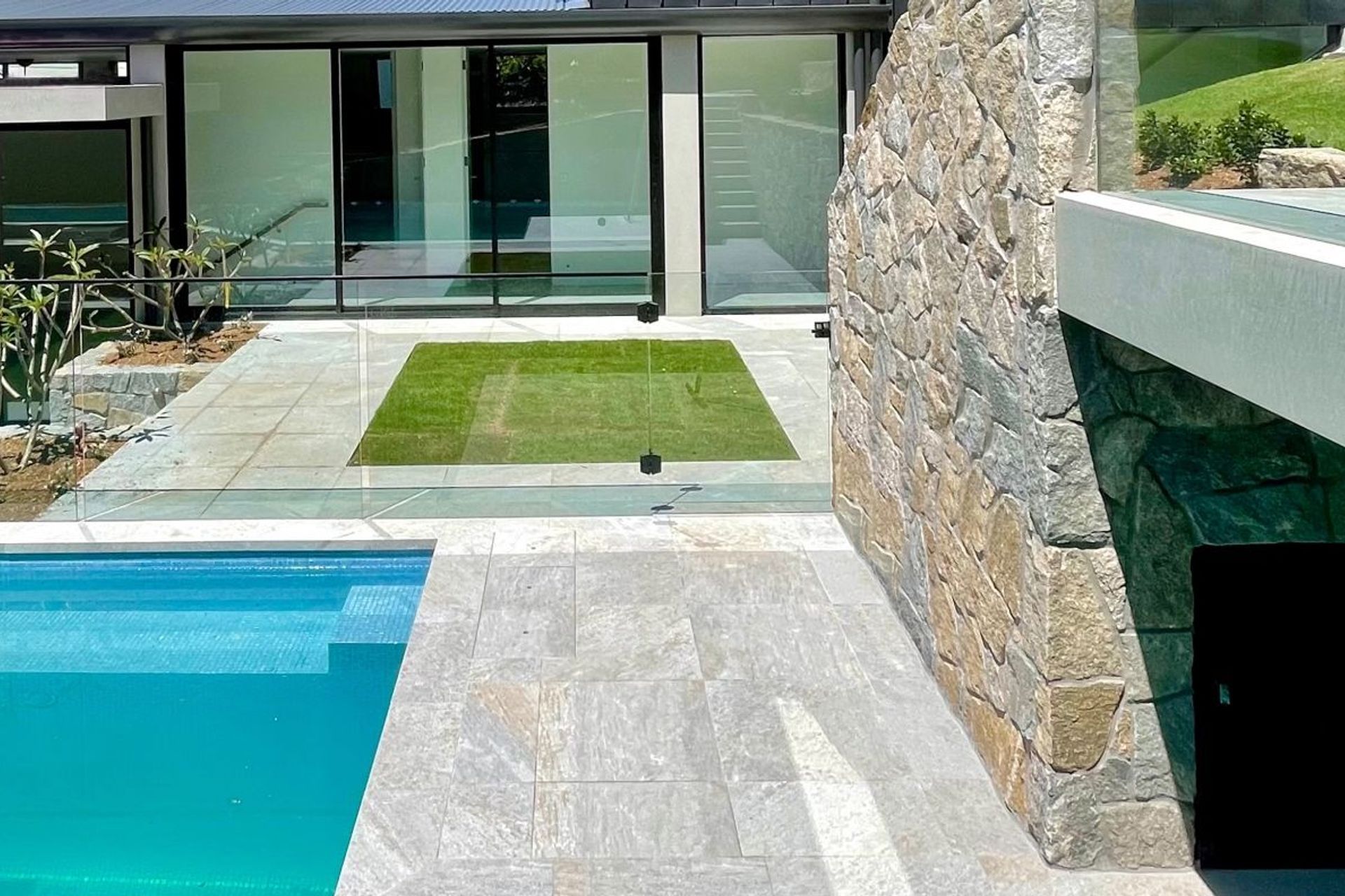 Quartz Look Porcelain Tiles | Keith Pike Associates | Lawson and Lovell