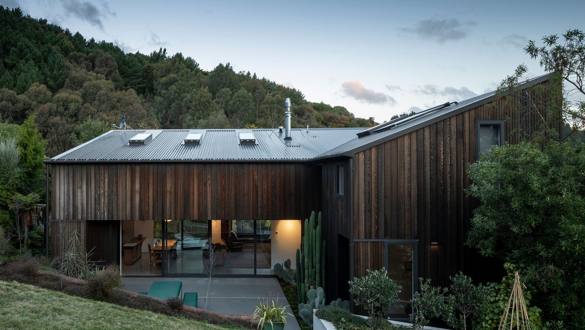 Cornwall Road banner