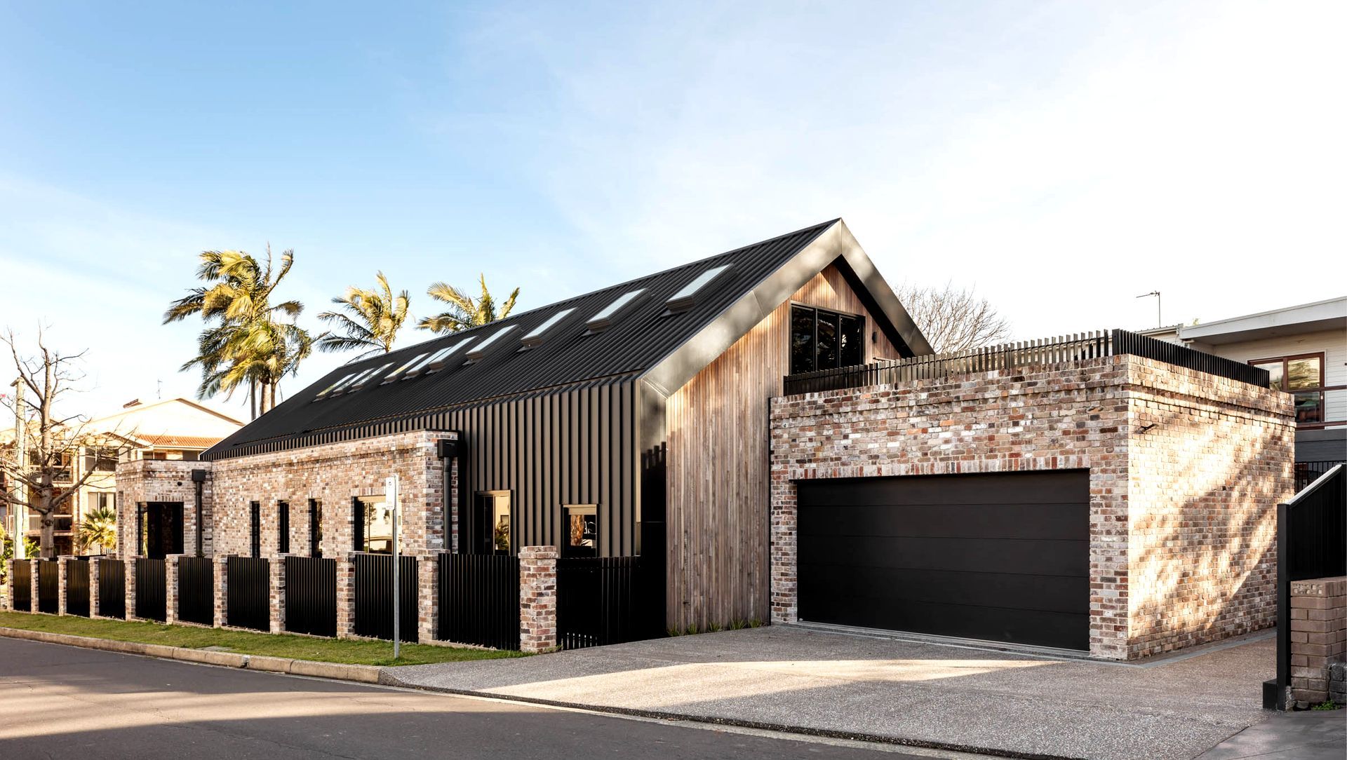 Manhattan on Belmore banner