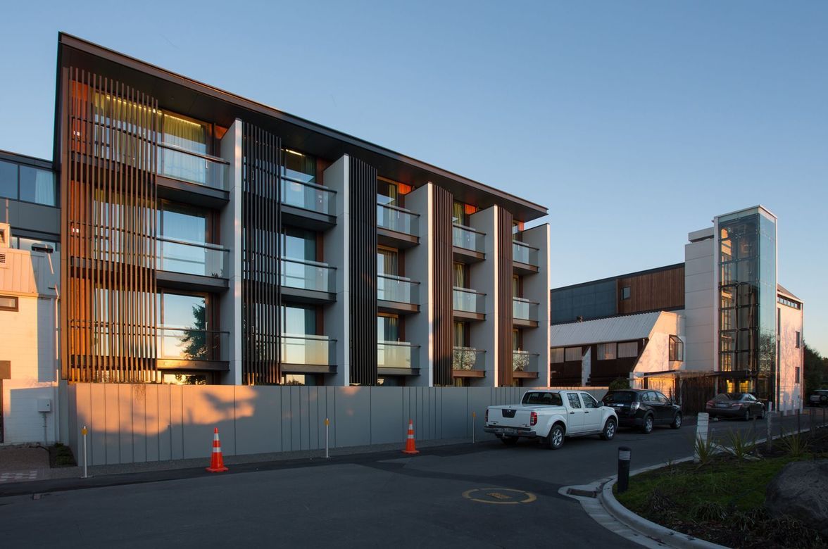 Matai Wing - Commodore