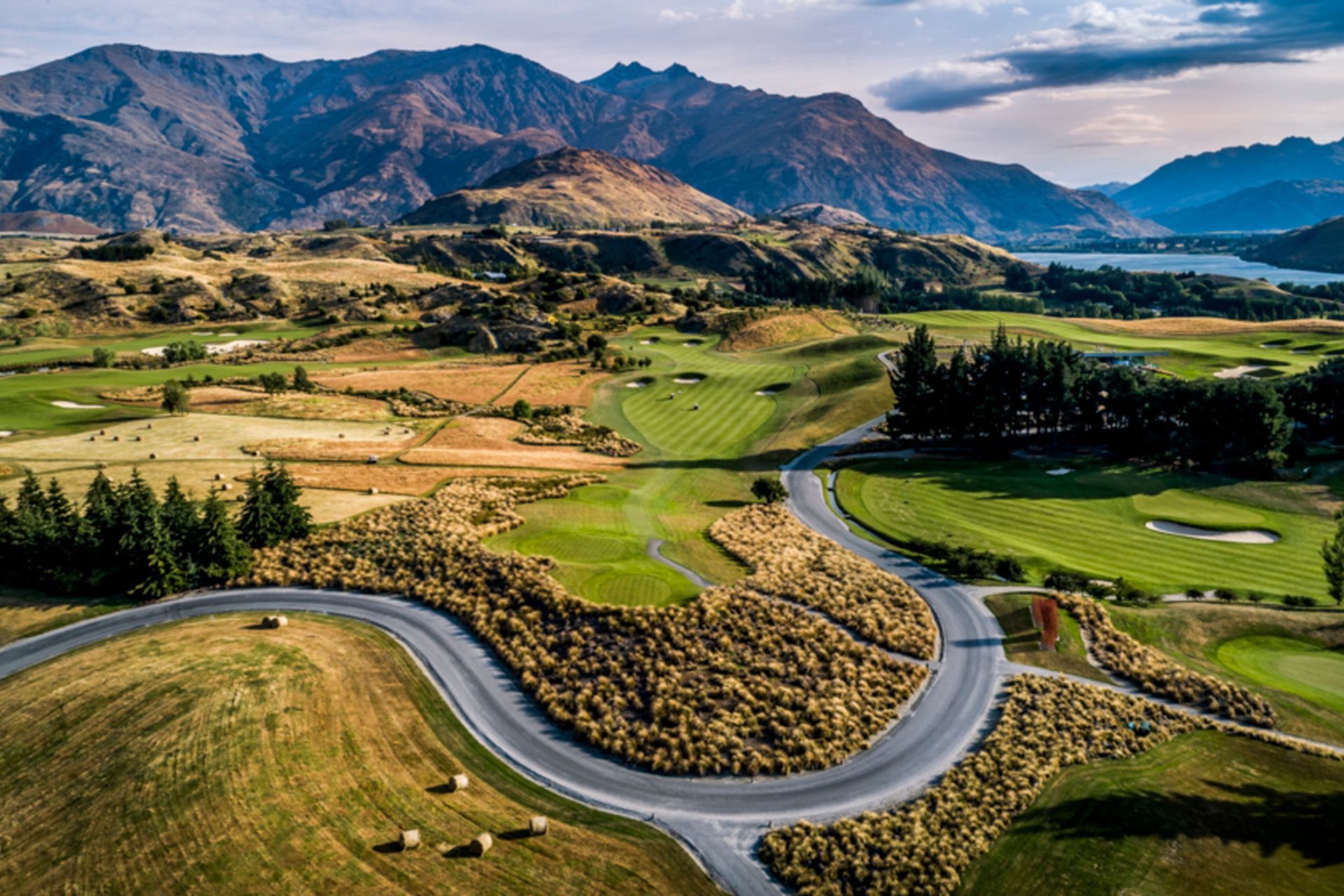 Golf Course, The Hills