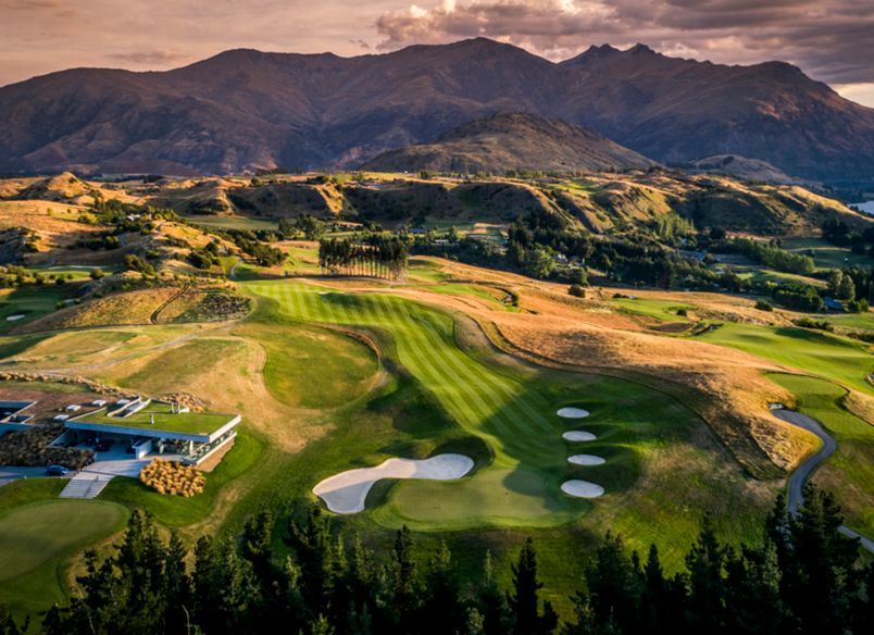 Golf Course, The Hills