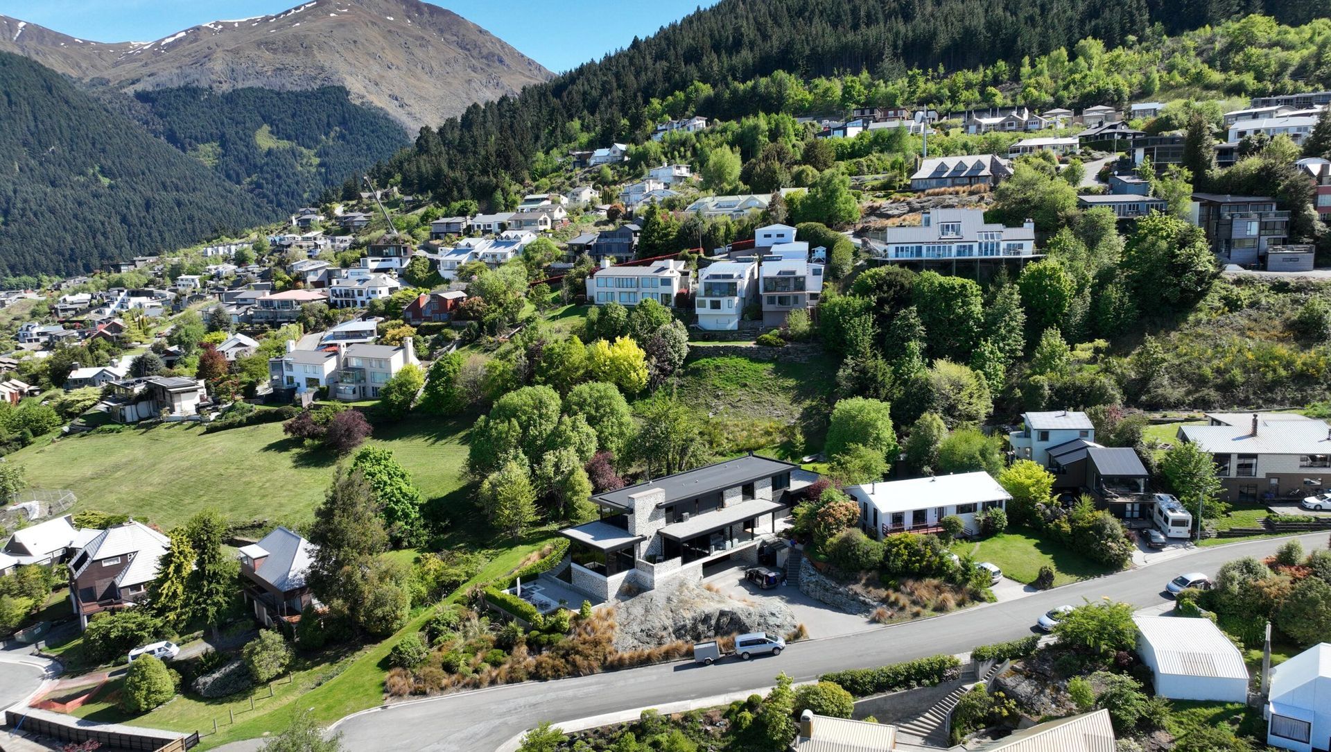 10 Wakatipu Heights banner
