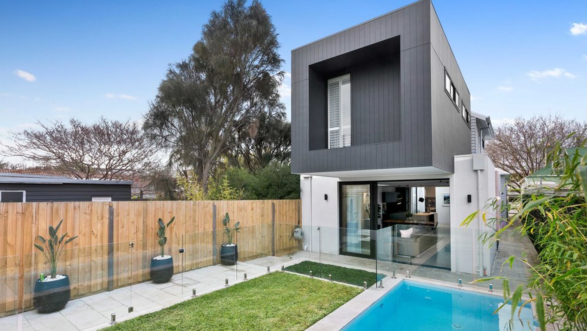 Cecil Street (2) banner