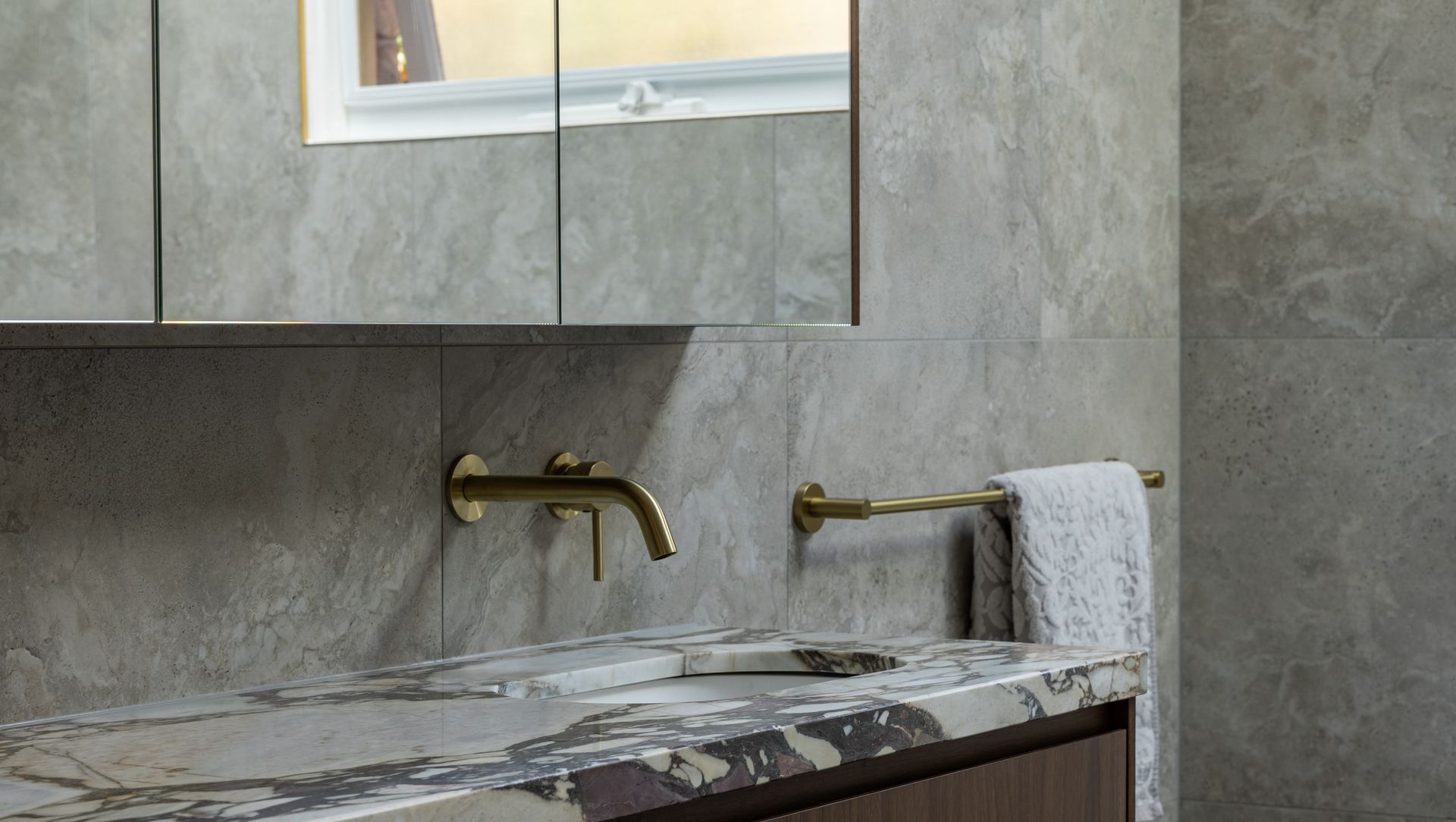 Glenair St, Adam Barban banner