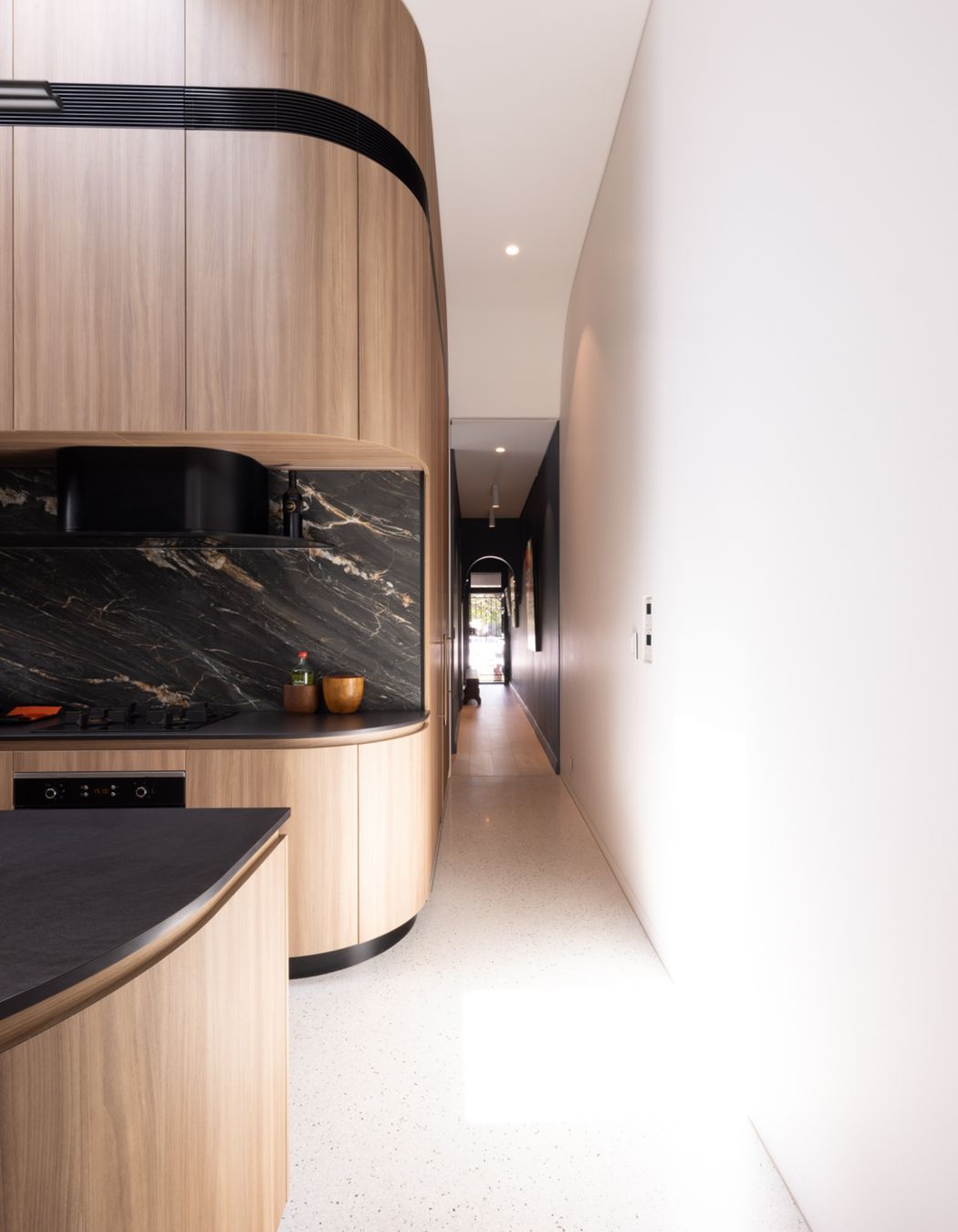 Curved Kitchen details